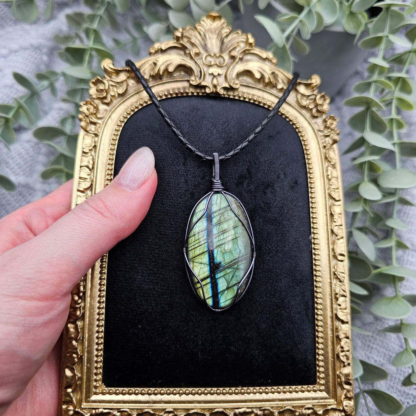 Labradorite Pendant | Jewelry Wire | Gemstone Necklace