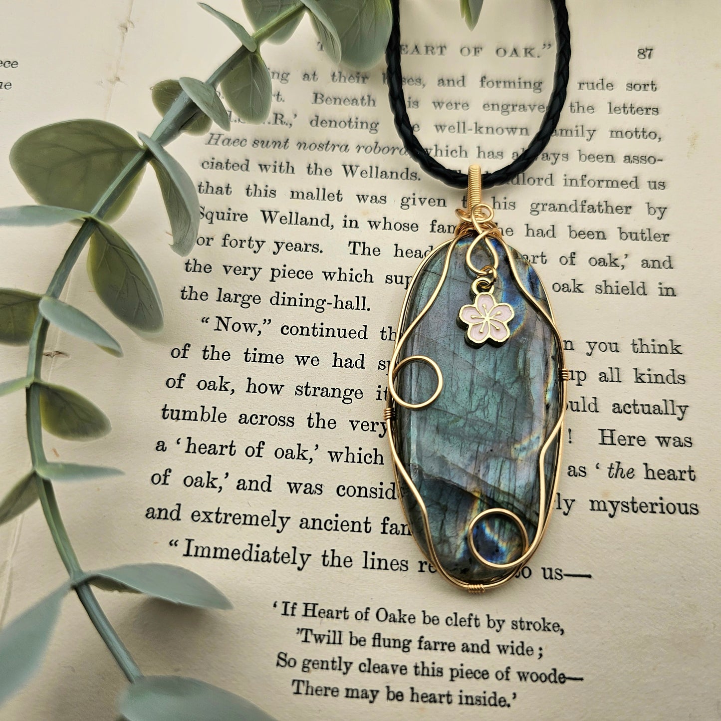 Labradorit & Sakura Anhänger | Schmuckdraht | Edelstein Halskette