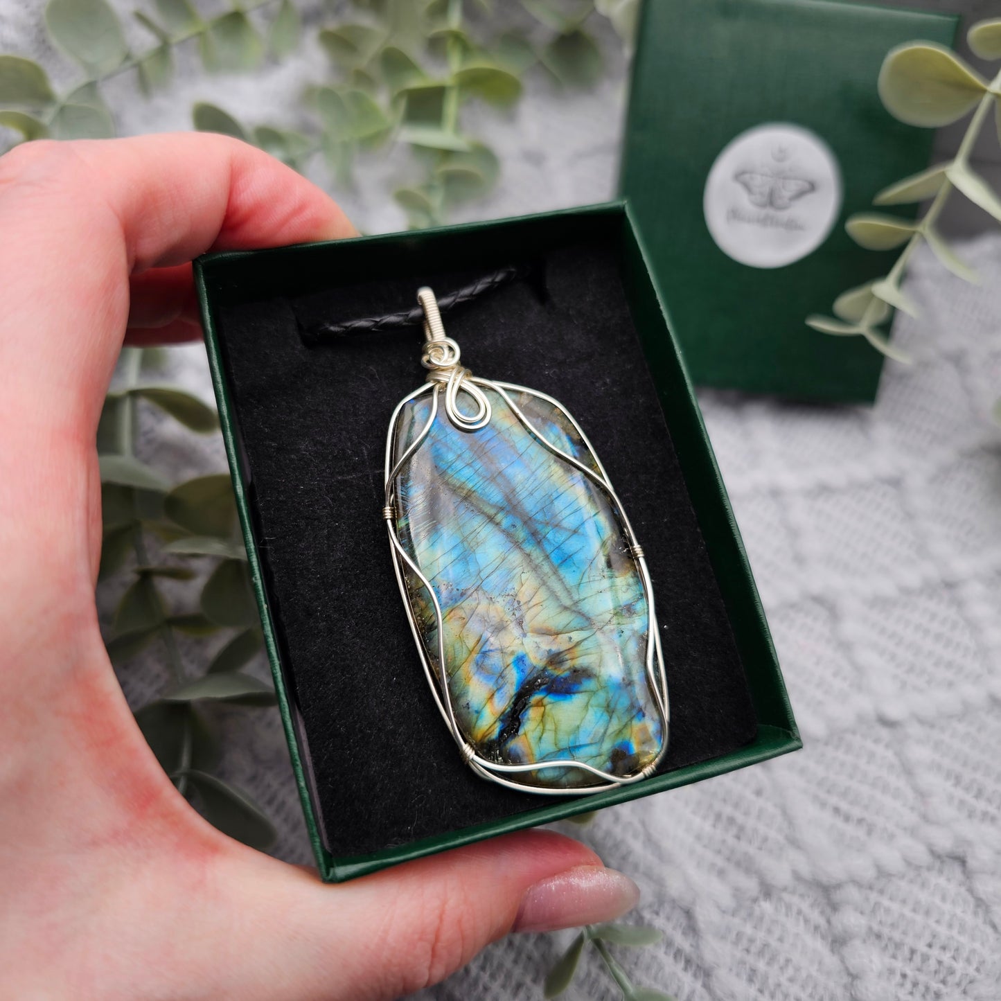 Labradorite Pendant | Jewelry Wire | Gemstone Necklace