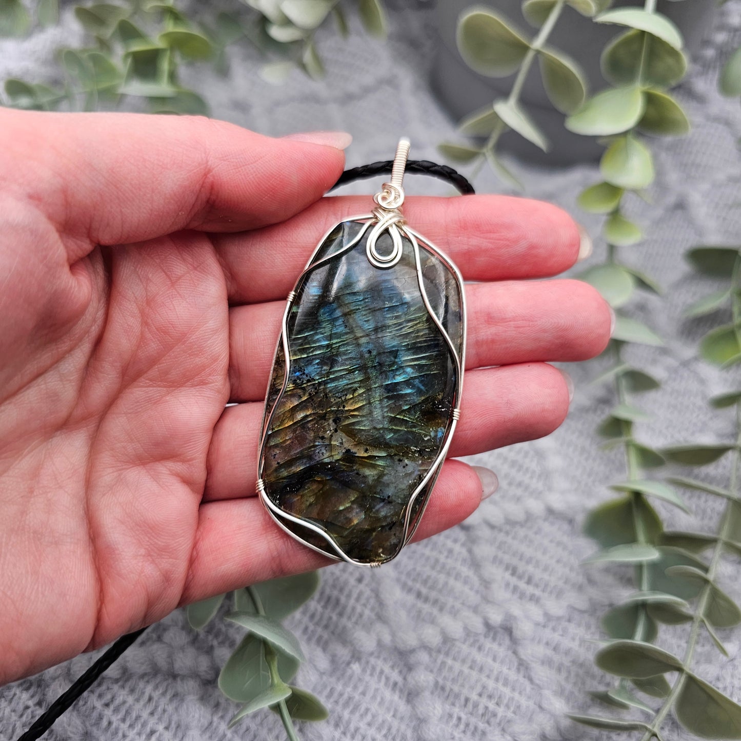 Labradorite Pendant | Jewelry Wire | Gemstone Necklace