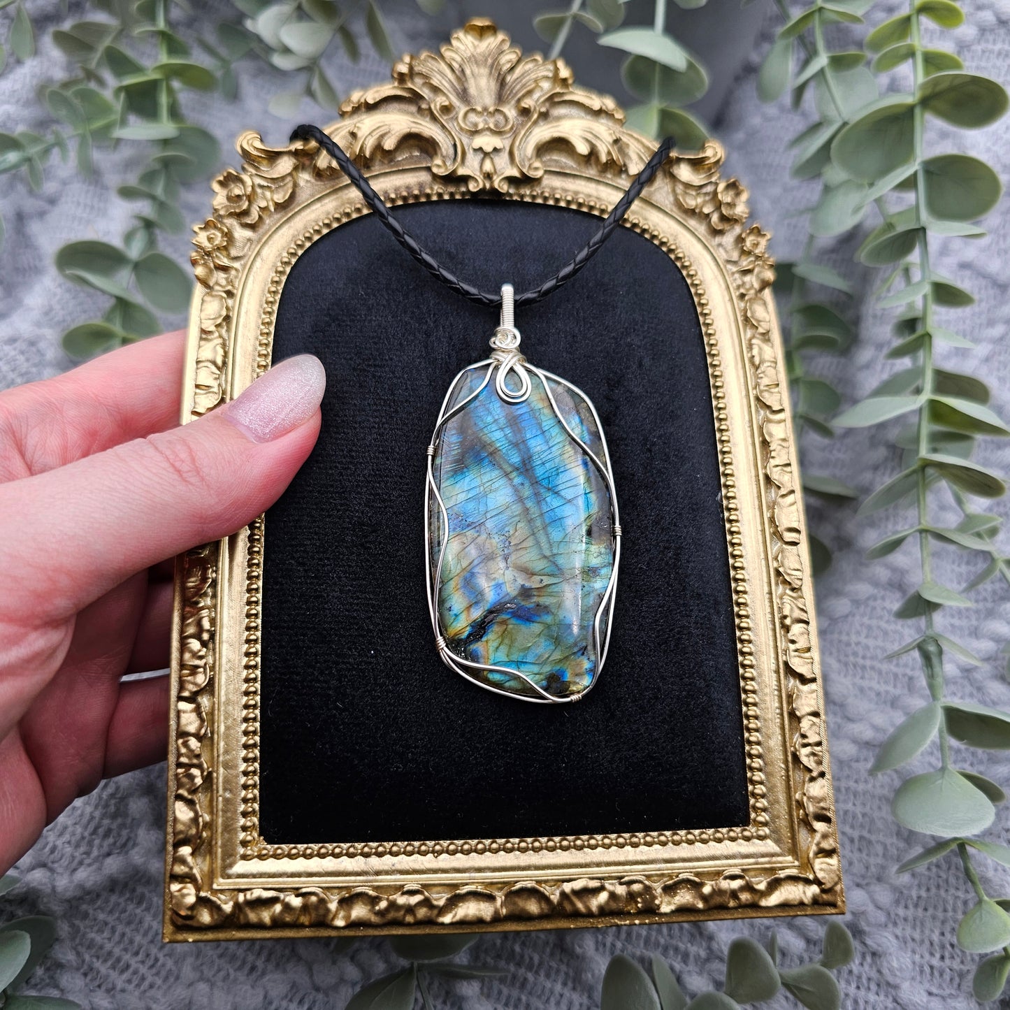 Labradorite Pendant | Jewelry Wire | Gemstone Necklace