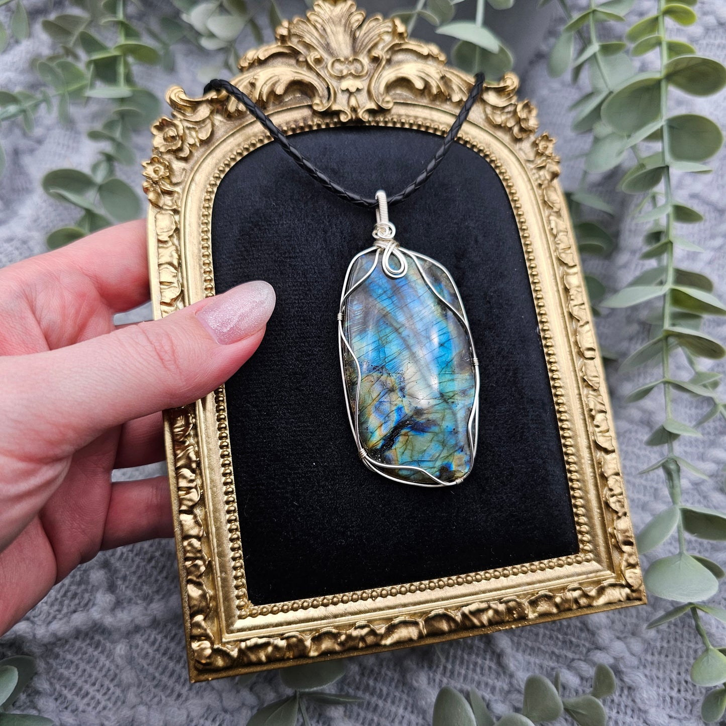 Labradorite Pendant | Jewelry Wire | Gemstone Necklace