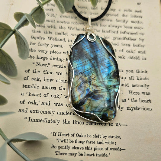 Labradorit Anhänger | Schmuckdraht | Edelstein Halskette