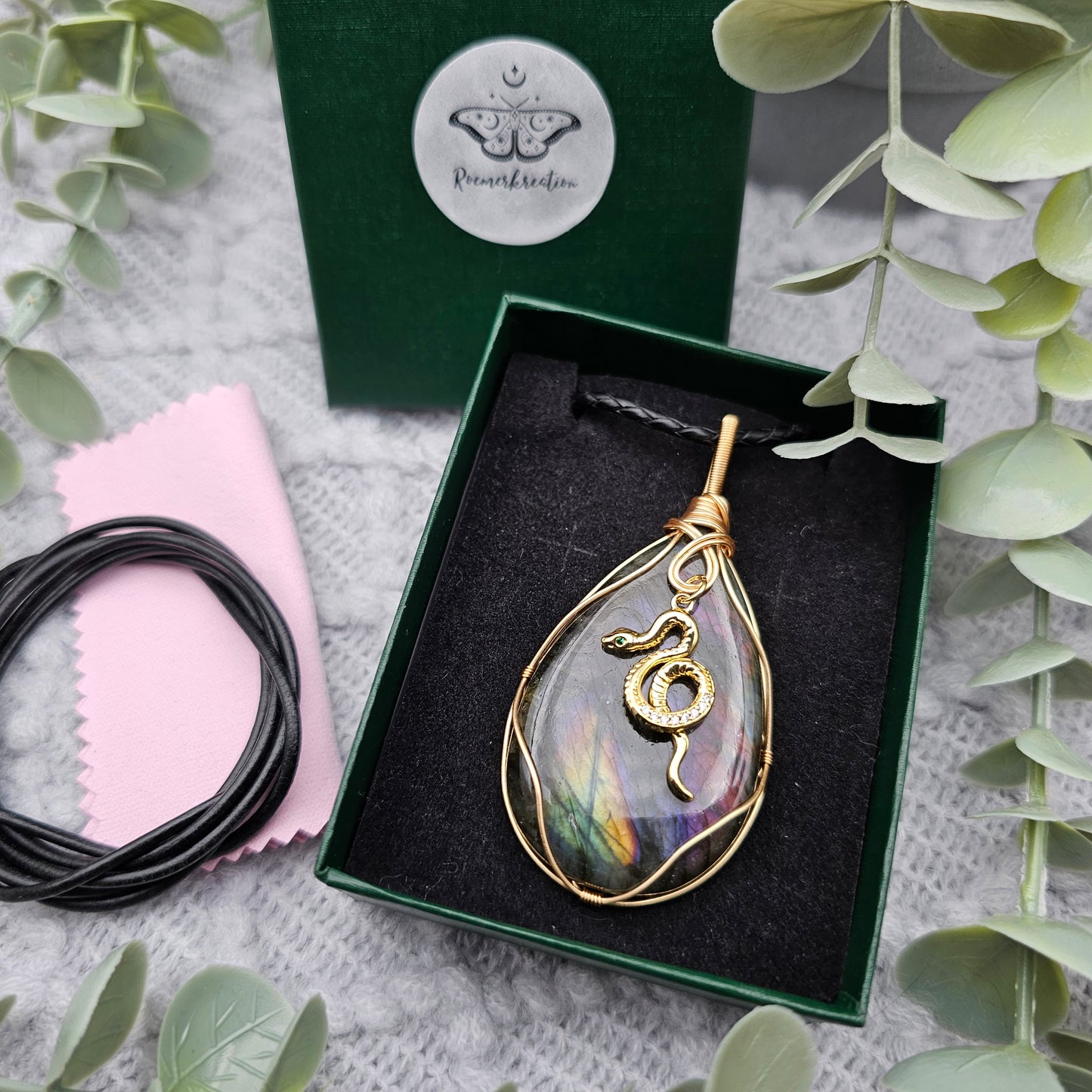 Labradorit & Schlange Anhänger | Schmuckdraht | Edelstein Halskette