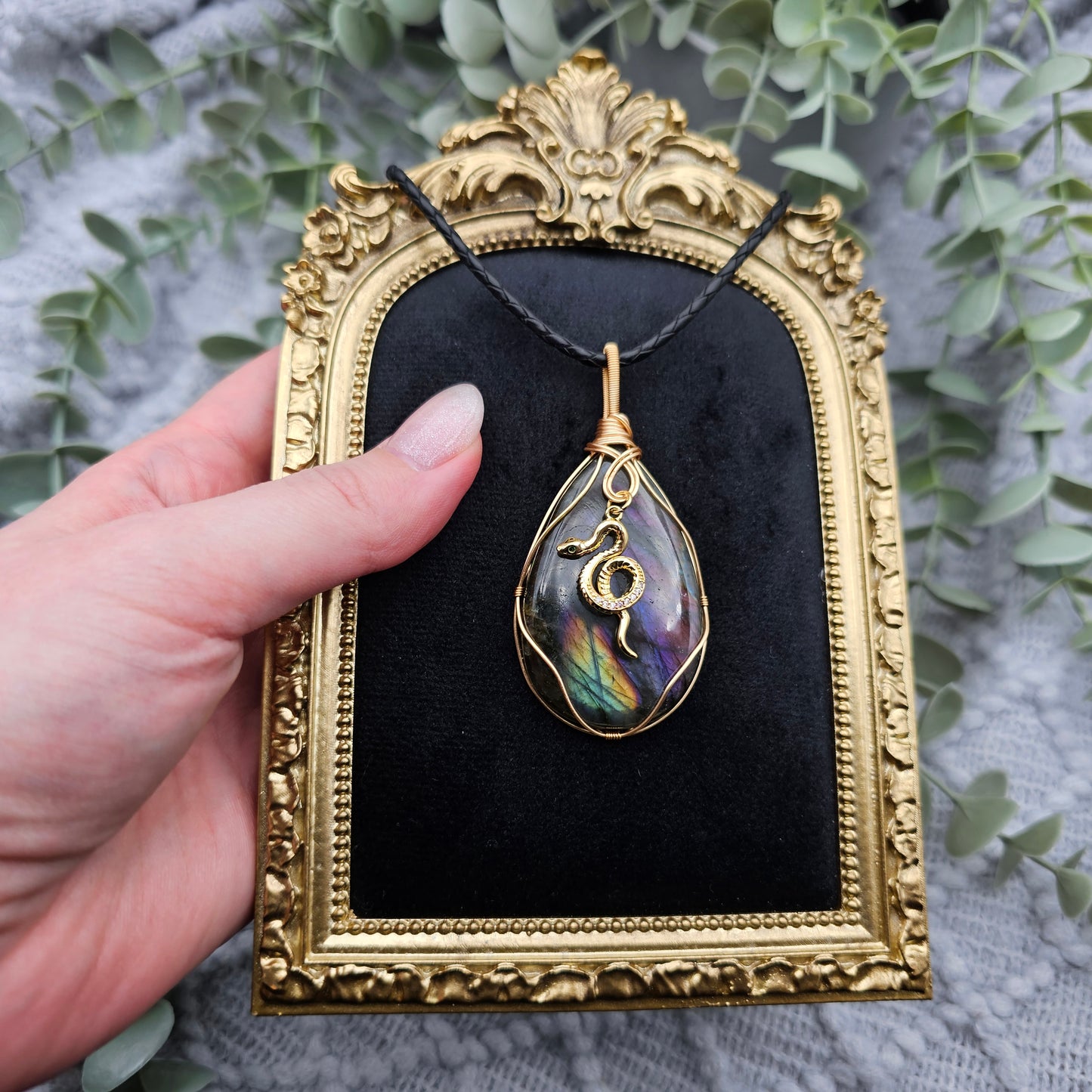 Labradorit & Schlange Anhänger | Schmuckdraht | Edelstein Halskette