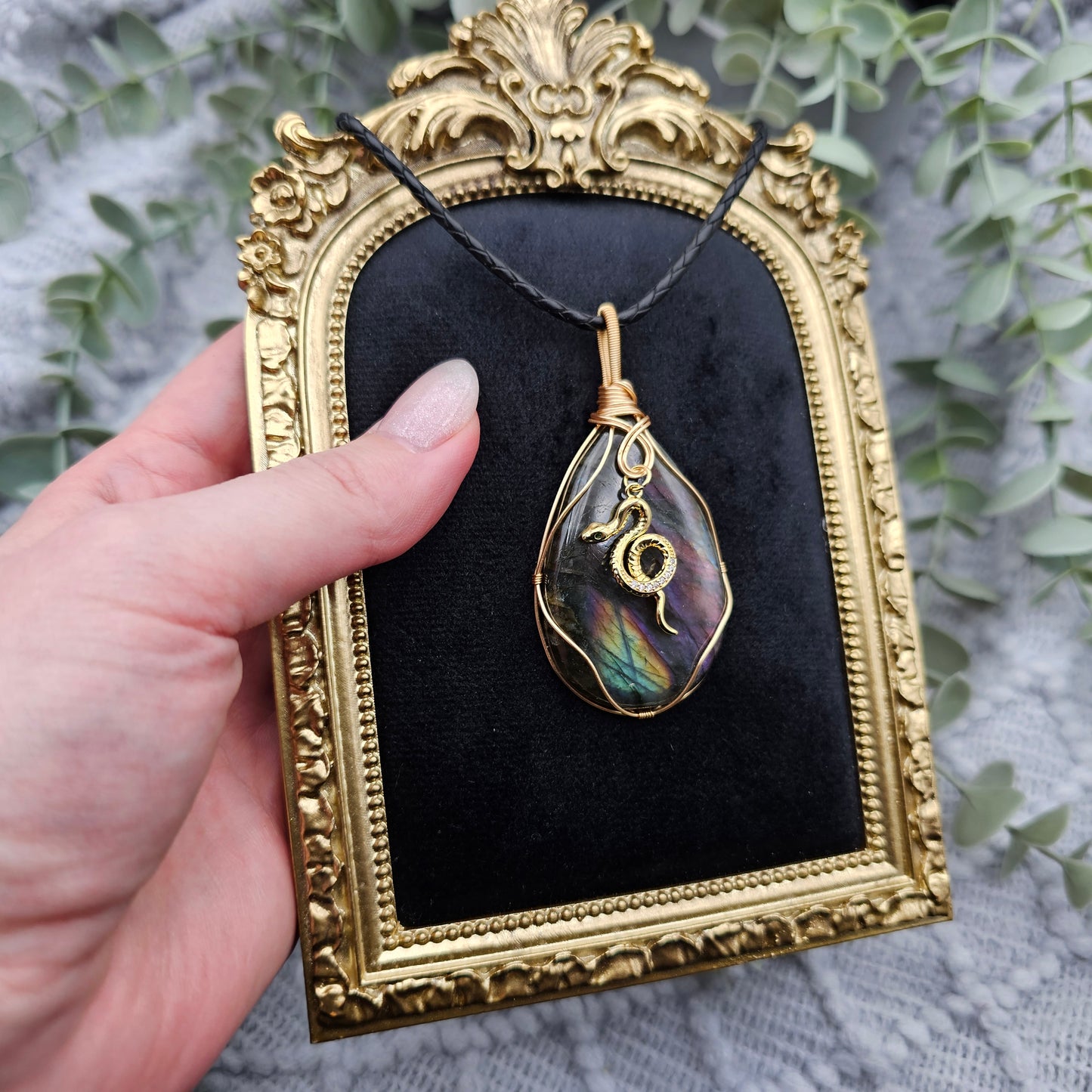 Labradorit & Schlange Anhänger | Schmuckdraht | Edelstein Halskette