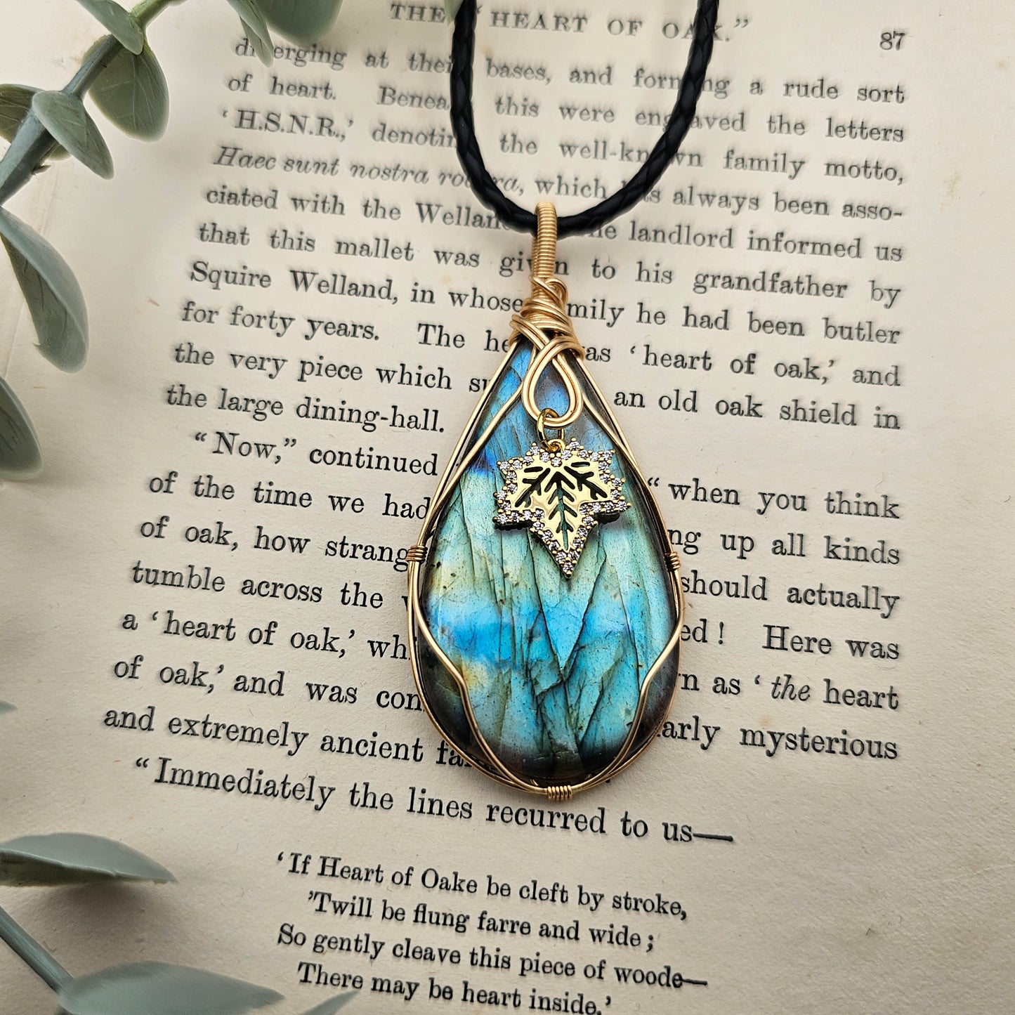 Labradorit & Ahornblatt Anhänger | Schmuckdraht | Edelstein Halskette