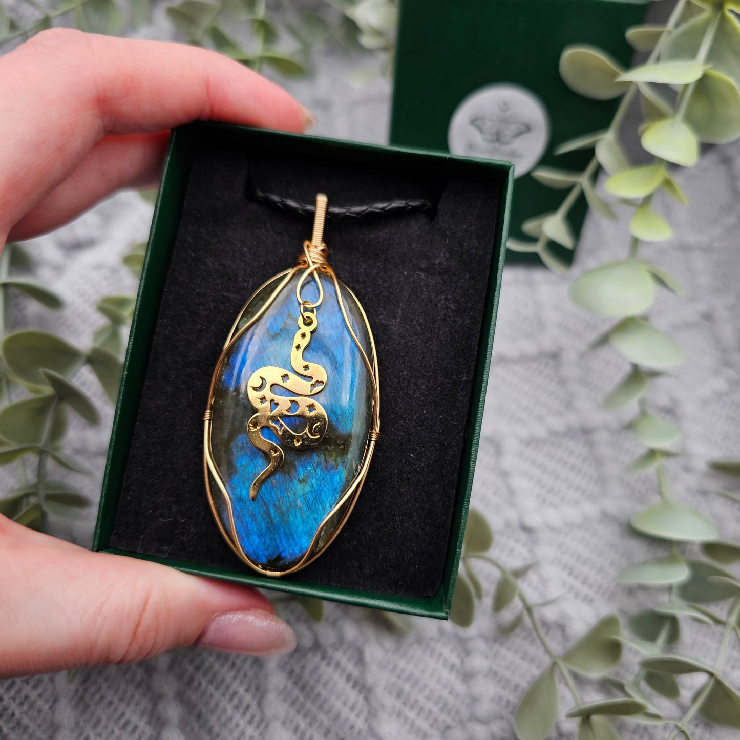 Labradorit & Schlange Anhänger | Schmuckdraht | Edelstein Halskette