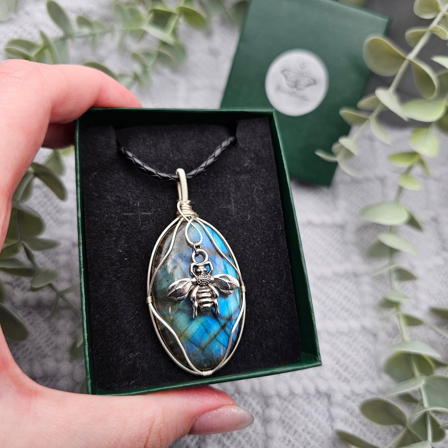 Labradorite & Bee Pendant | Jewelry Wire | Gemstone Necklace