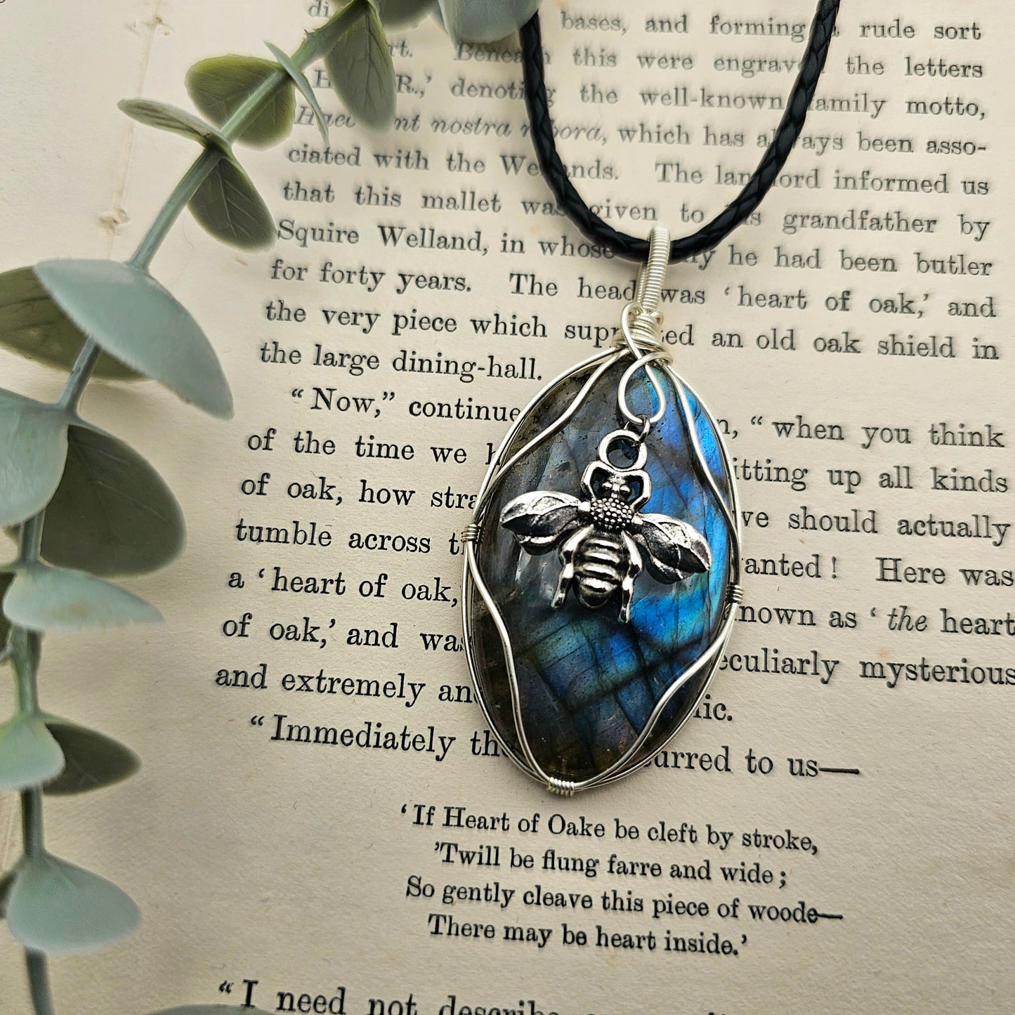 Labradorit & Biene Anhänger | Schmuckdraht | Edelstein Halskette