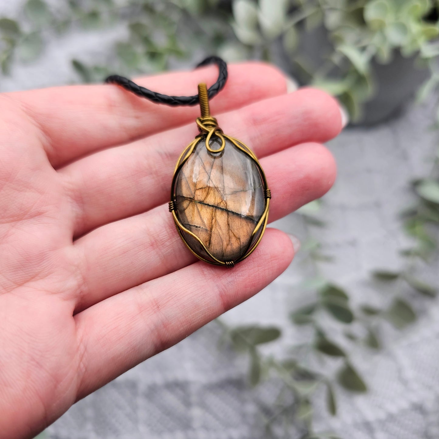 Labradorite Pendant | Jewelry Wire | Gemstone Necklace
