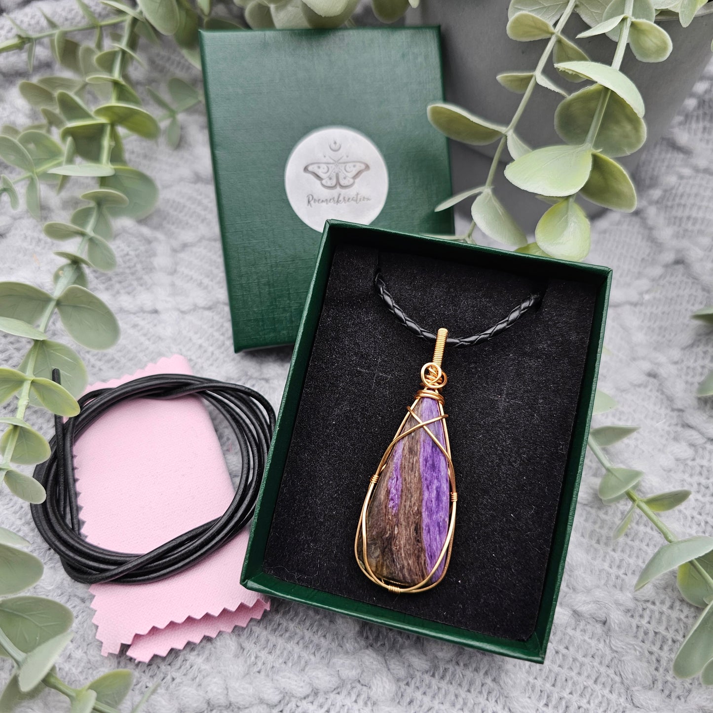 Charoit Anhänger | Schmuckdraht | Edelstein Halskette