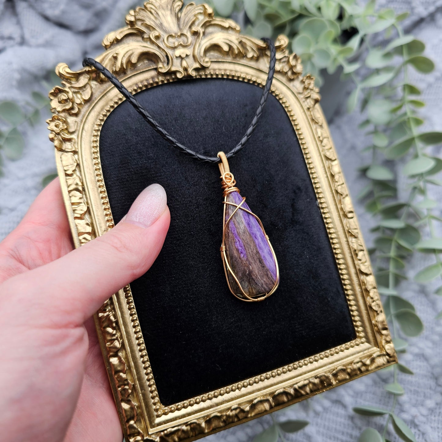 Charoit Anhänger | Schmuckdraht | Edelstein Halskette