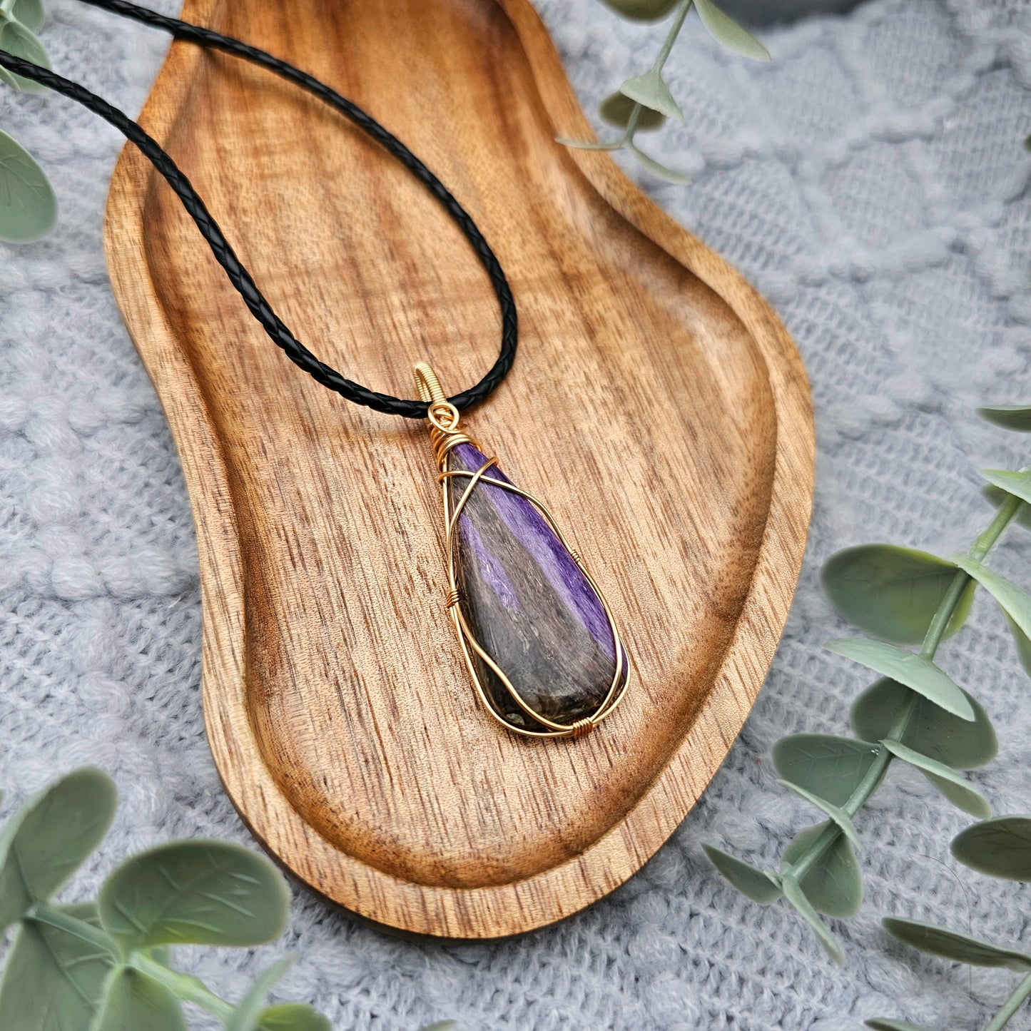 Charoit Anhänger | Schmuckdraht | Edelstein Halskette