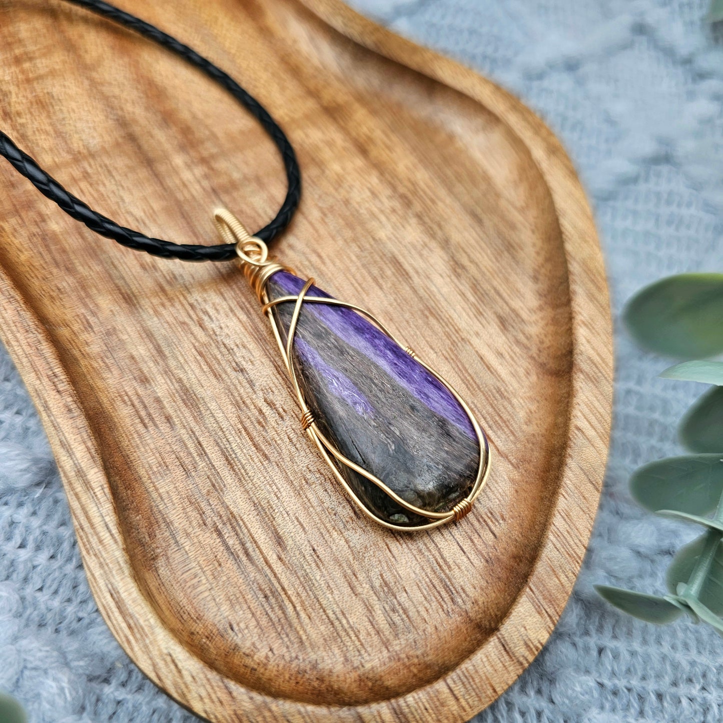 Charoit Anhänger | Schmuckdraht | Edelstein Halskette