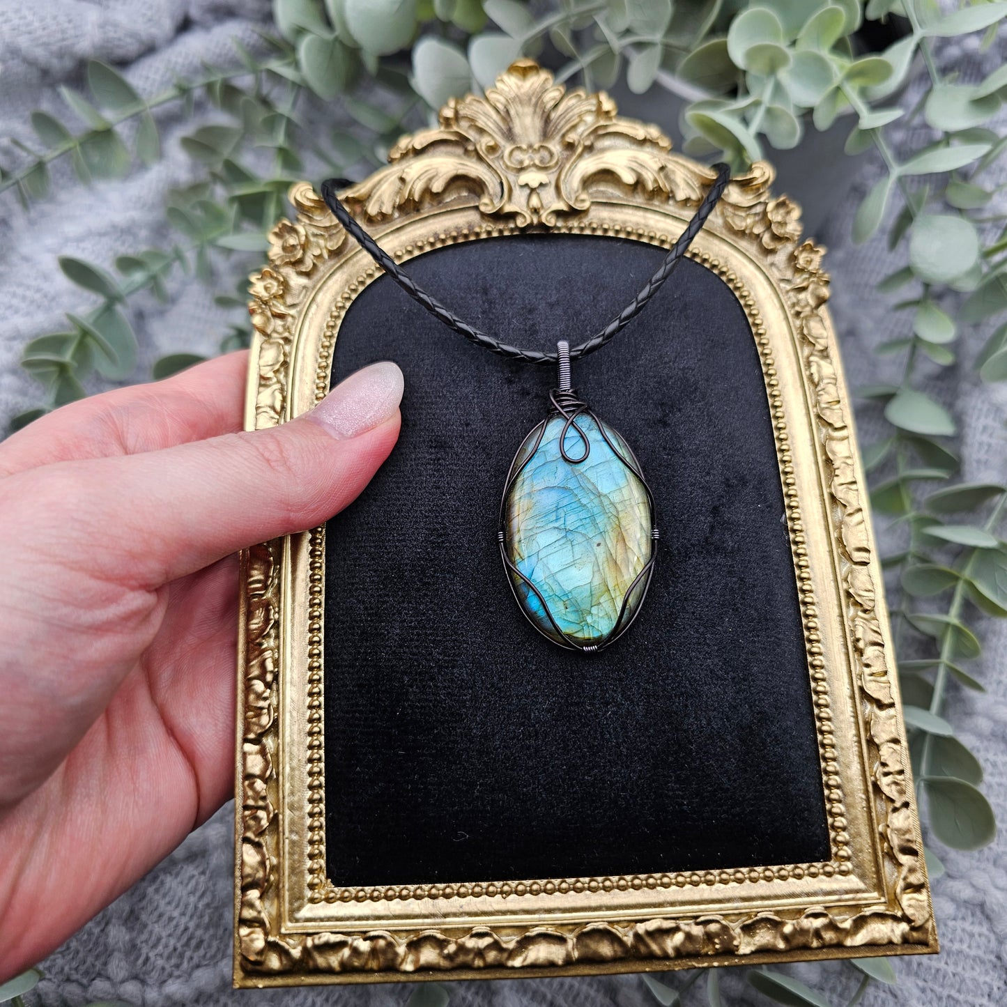 Labradorite Pendant | Jewelry Wire | Gemstone Necklace