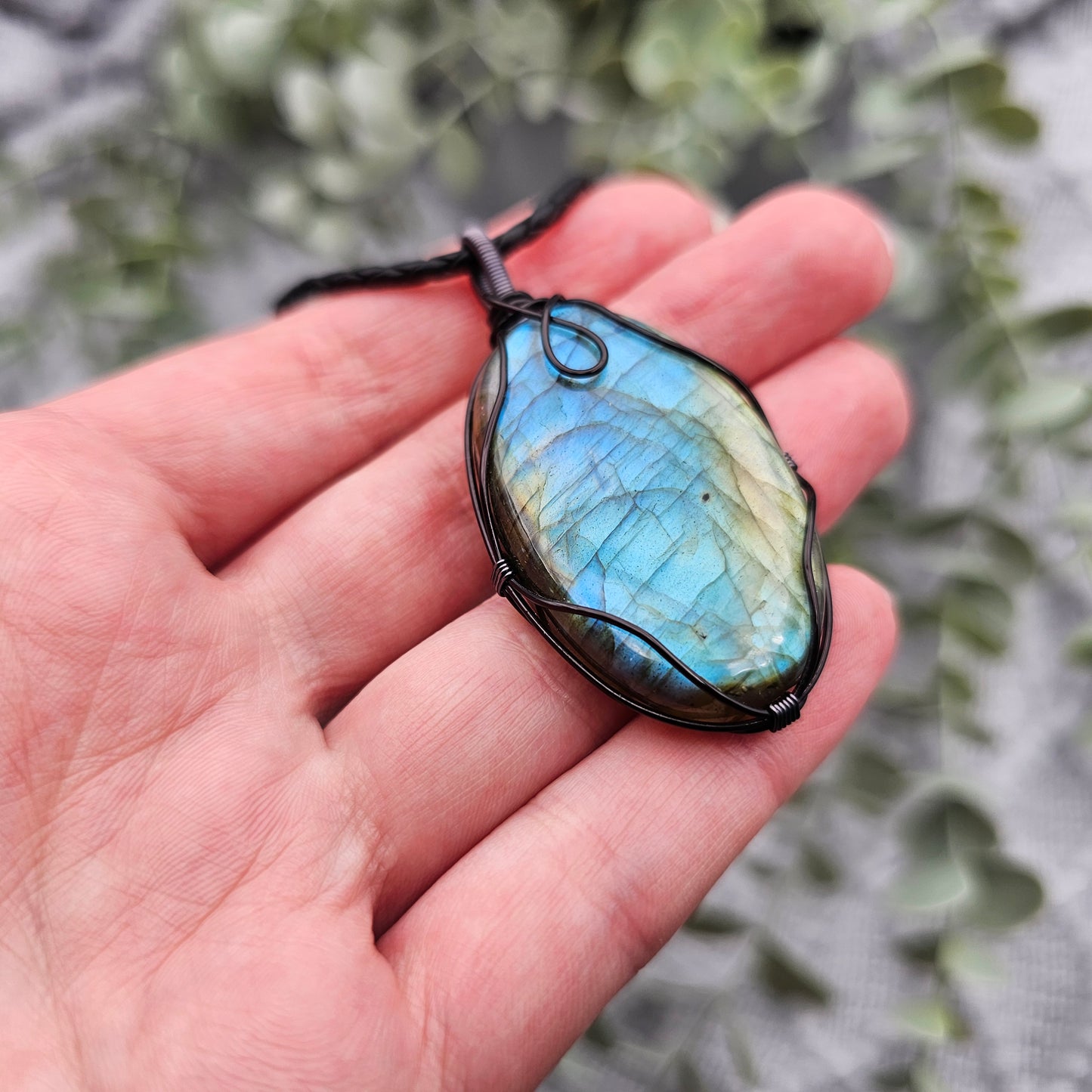 Labradorite Pendant | Jewelry Wire | Gemstone Necklace