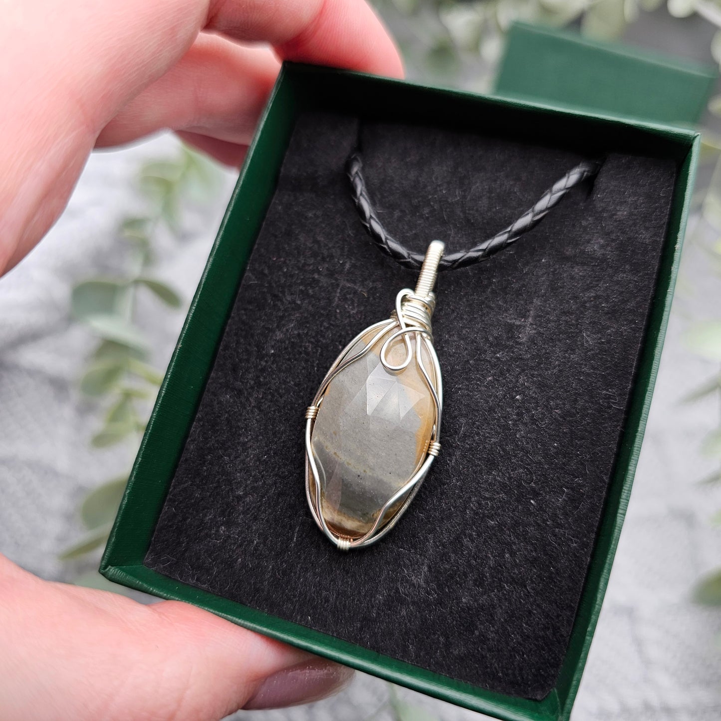 Jaspis Anhänger | Schmuckdraht | Edelstein Halskette