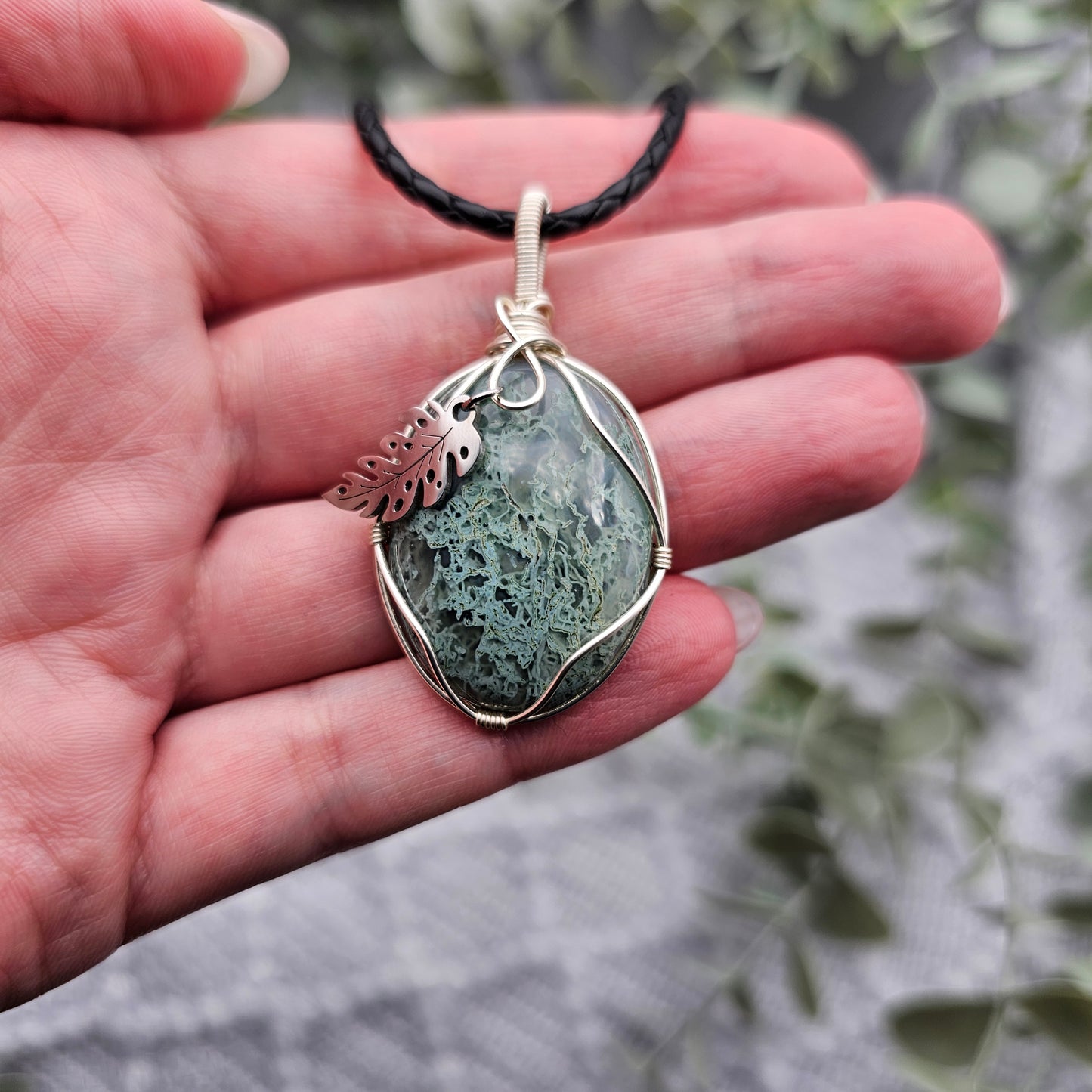 Moosachat & Blatt Anhänger | Schmuckdraht | Edelstein Halskette