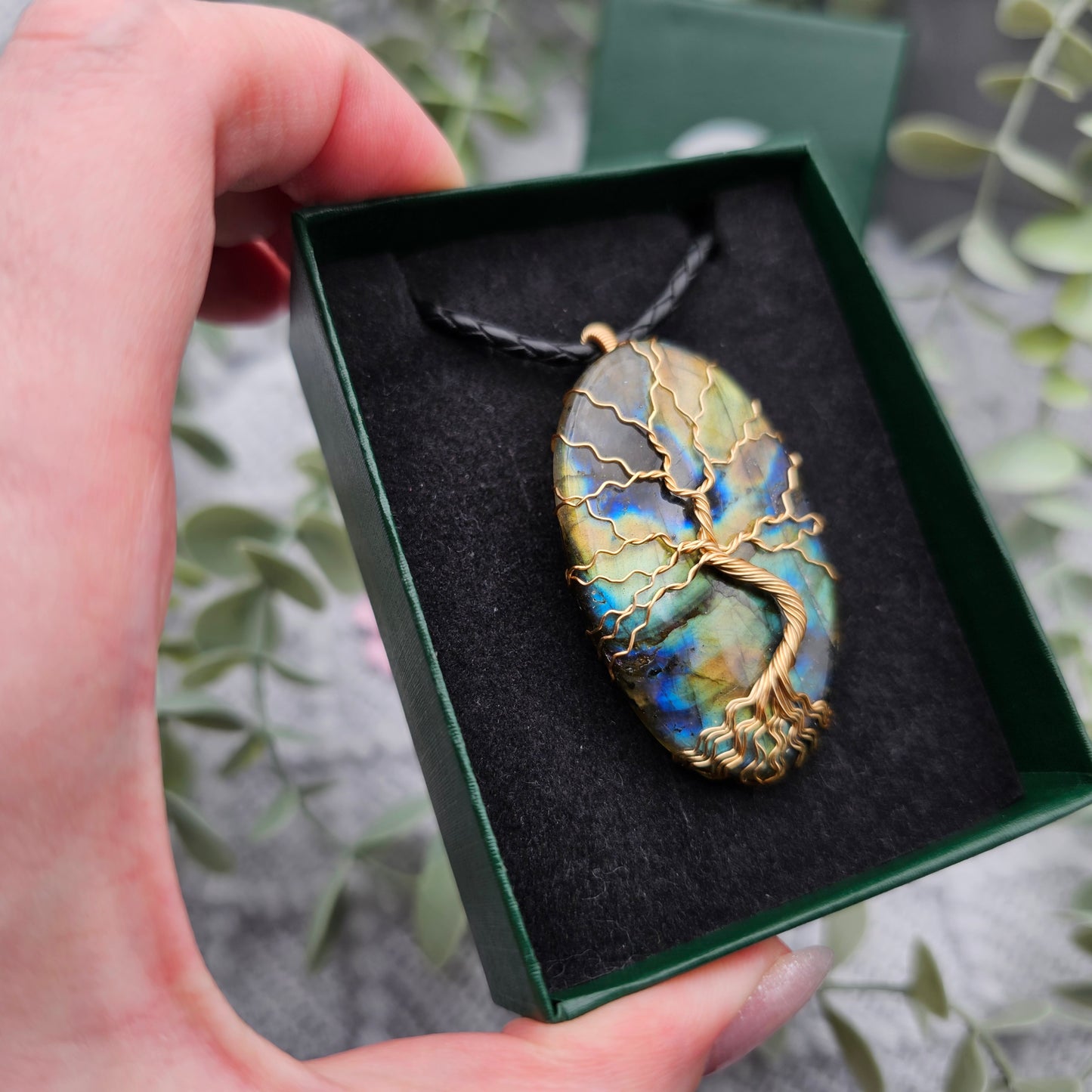 Labradorit Lebensbaum Anhänger | Schmuckdraht | Edelstein Halskette