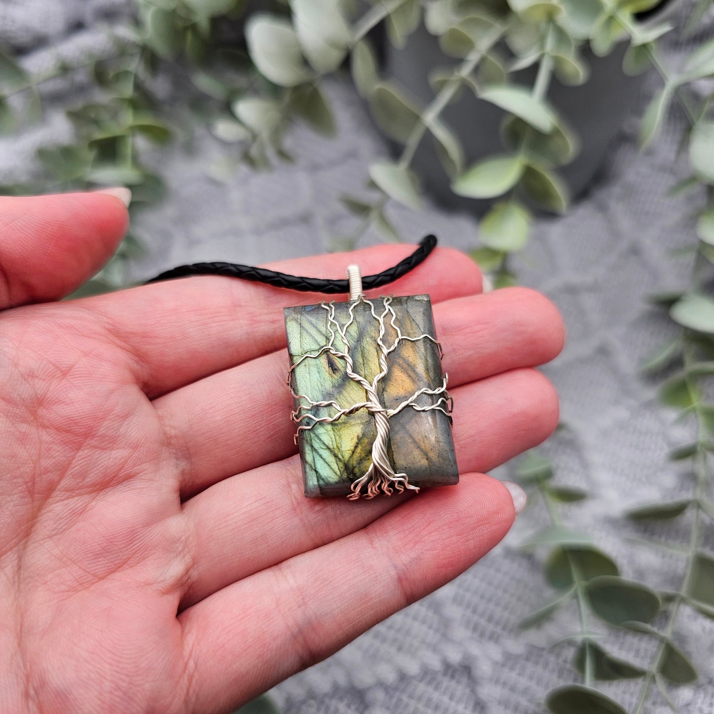 Labradorit Lebensbaum Anhänger | Schmuckdraht | Edelstein Halskette