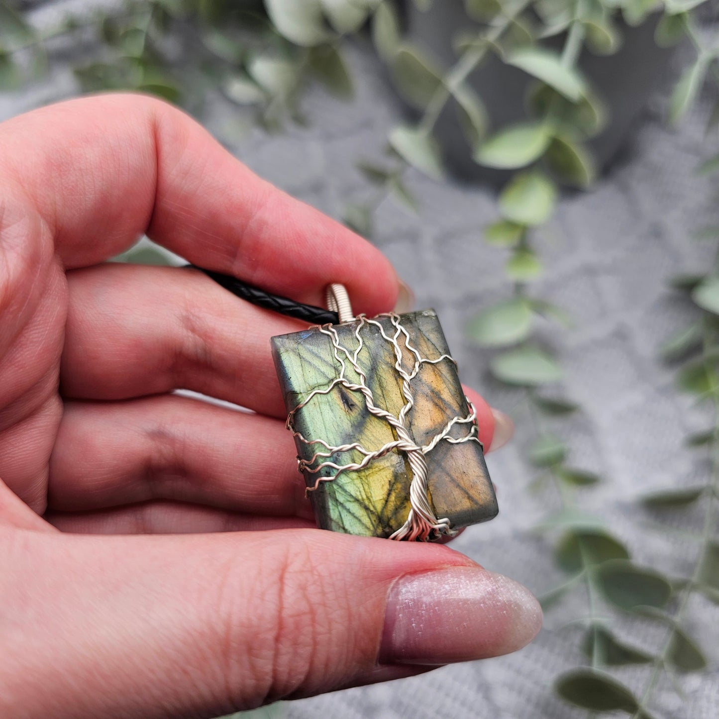 Labradorit Lebensbaum Anhänger | Schmuckdraht | Edelstein Halskette