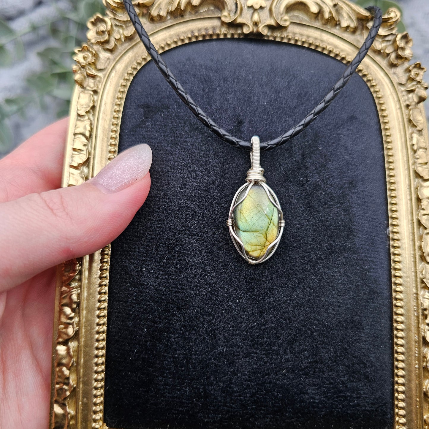 Labradorit Anhänger | Schmuckdraht | Edelstein Halskette