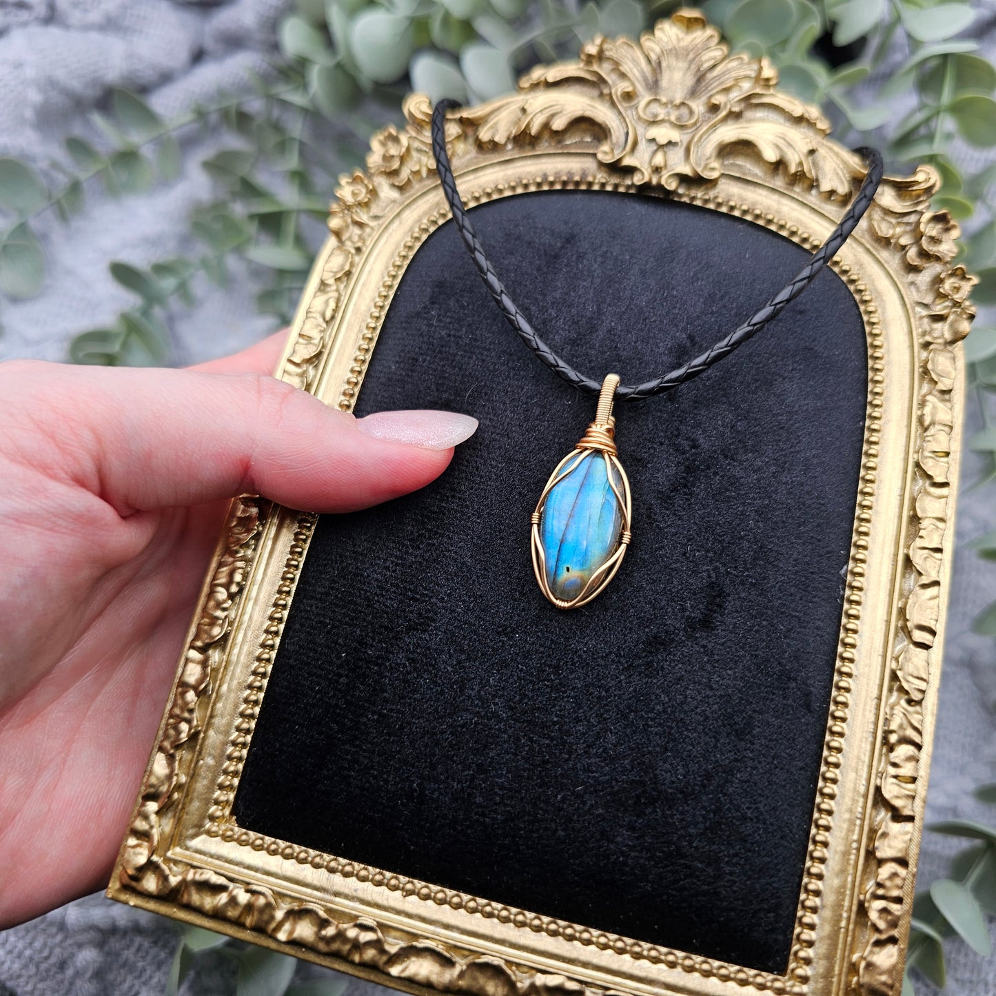 Labradorite Pendant | Jewelry Wire | Gemstone Necklace