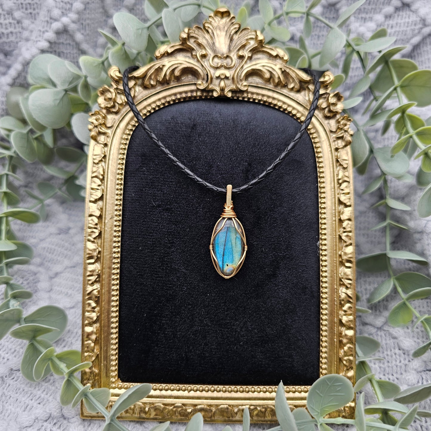 Labradorite Pendant | Jewelry Wire | Gemstone Necklace