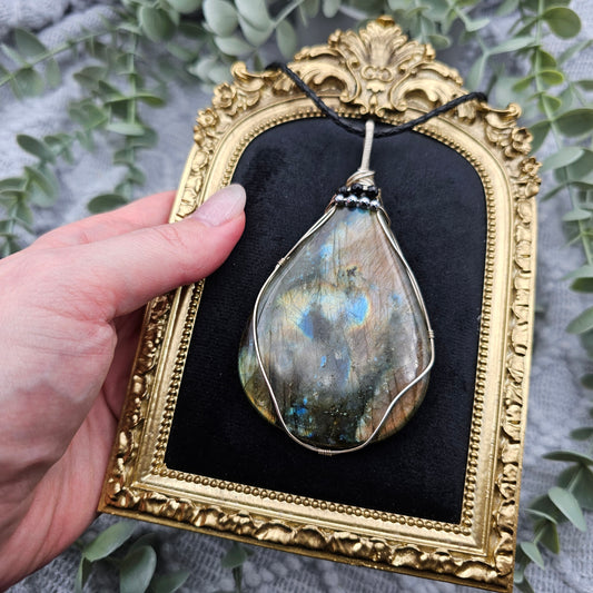 Labradorit mit Onyx & Pyrit Statement Anhänger | 925er Silber | Edelstein Halskette