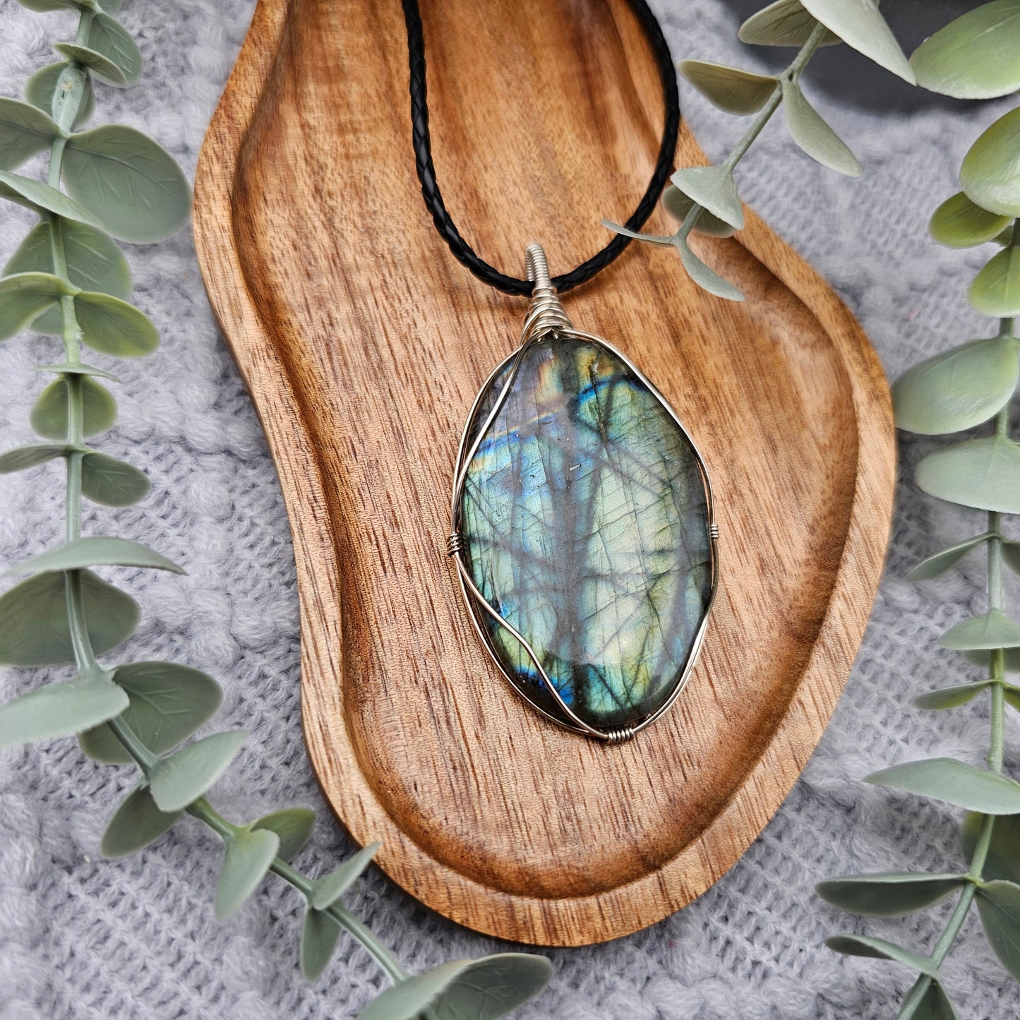 Labradorite Pendant | 925 Silver | Gemstone Necklace