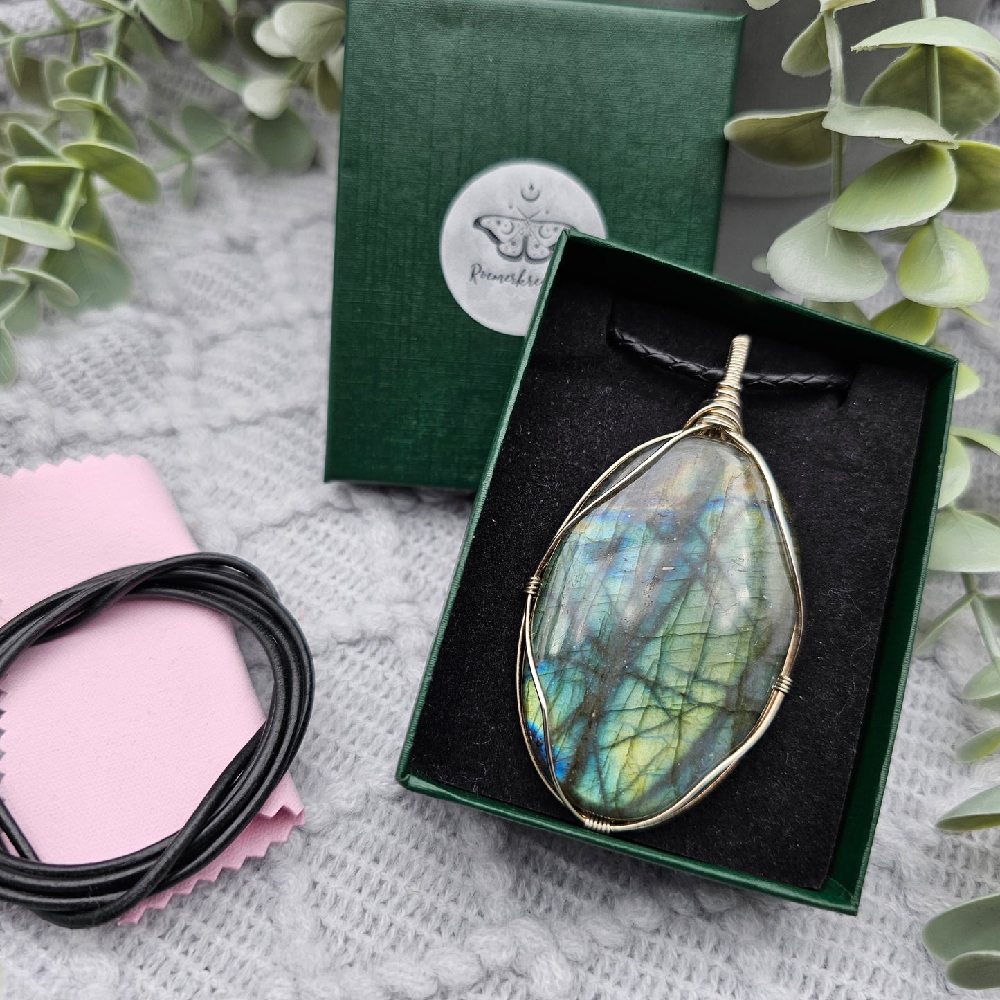 Labradorite Pendant | 925 Silver | Gemstone Necklace