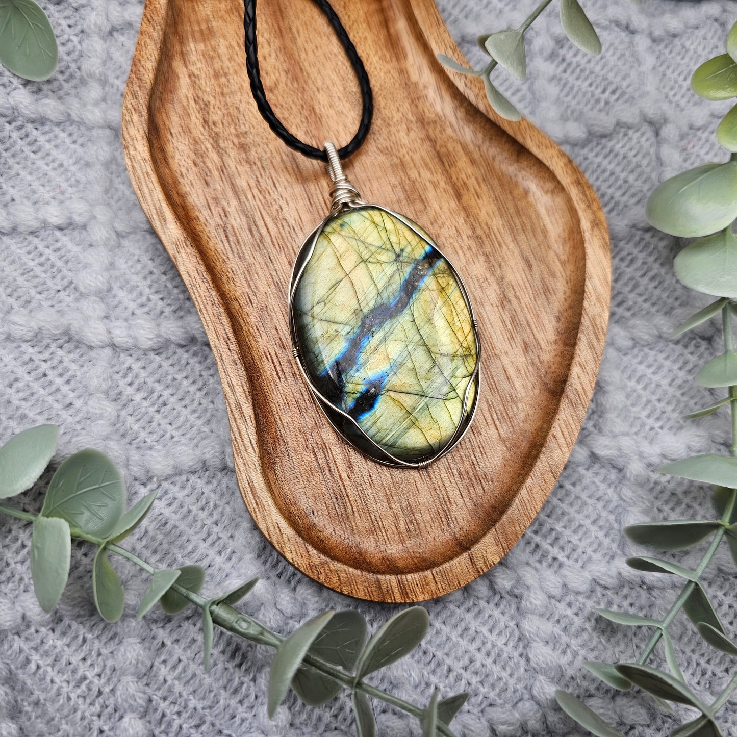 Labradorite Pendant | 925 Silver | Gemstone Necklace