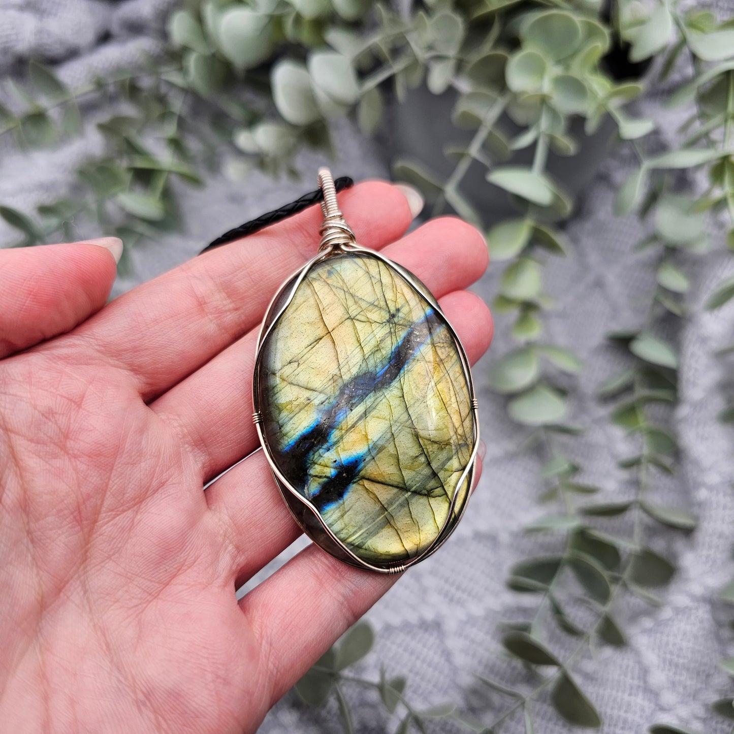 Labradorite Pendant | 925 Silver | Gemstone Necklace