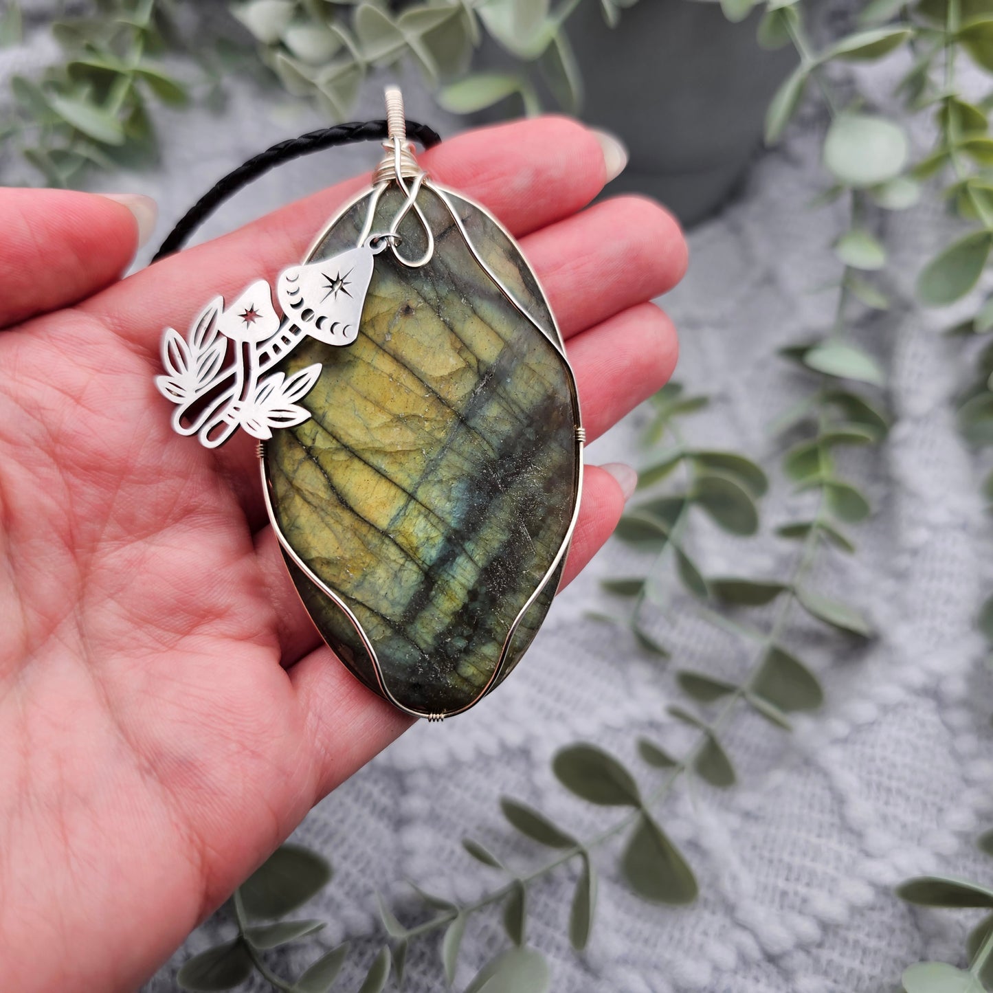 Labradorit matt & Pilze Anhänger | 925er Silber | Edelstein Halskette