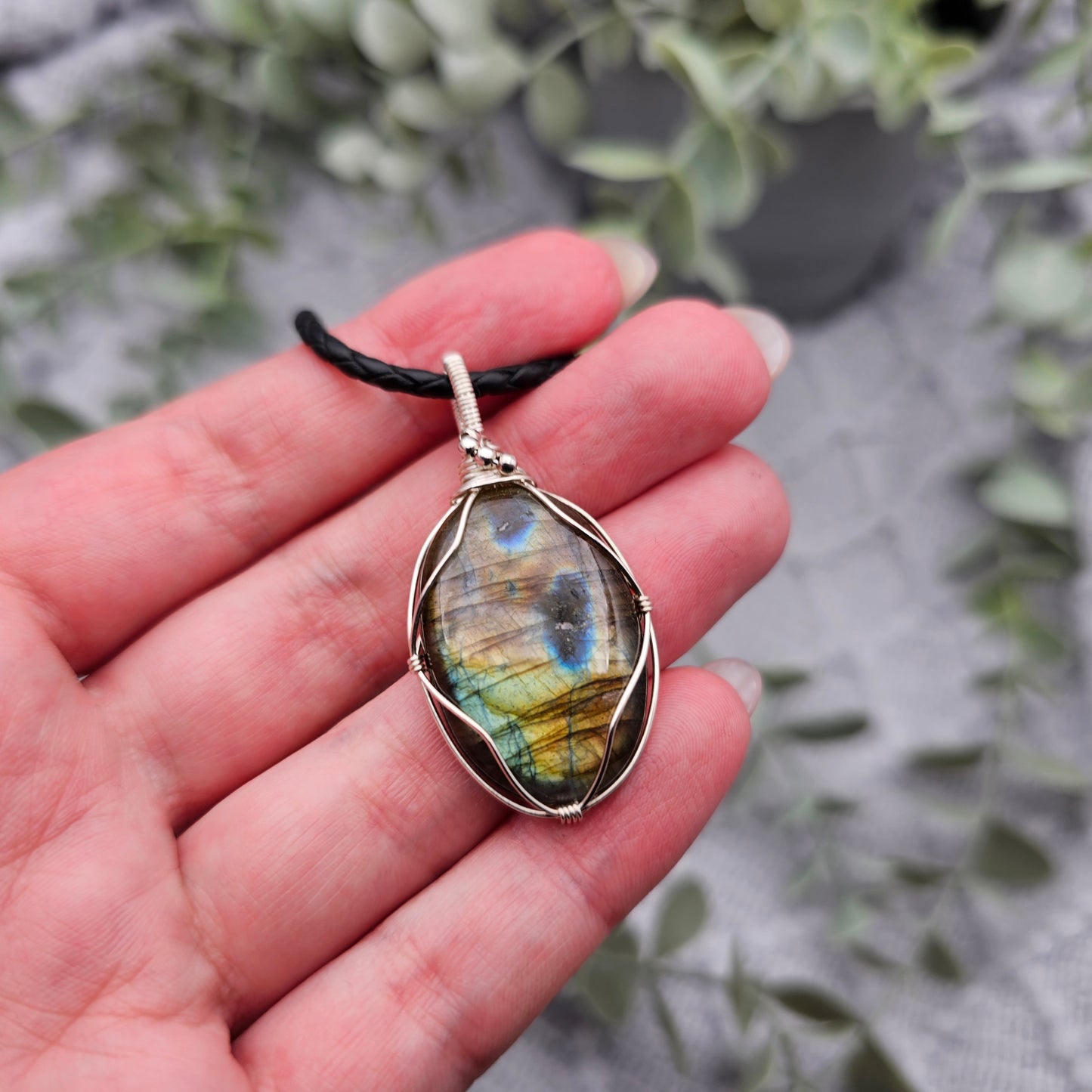 Labradorite Pendant | 925 Silver | Gemstone Necklace