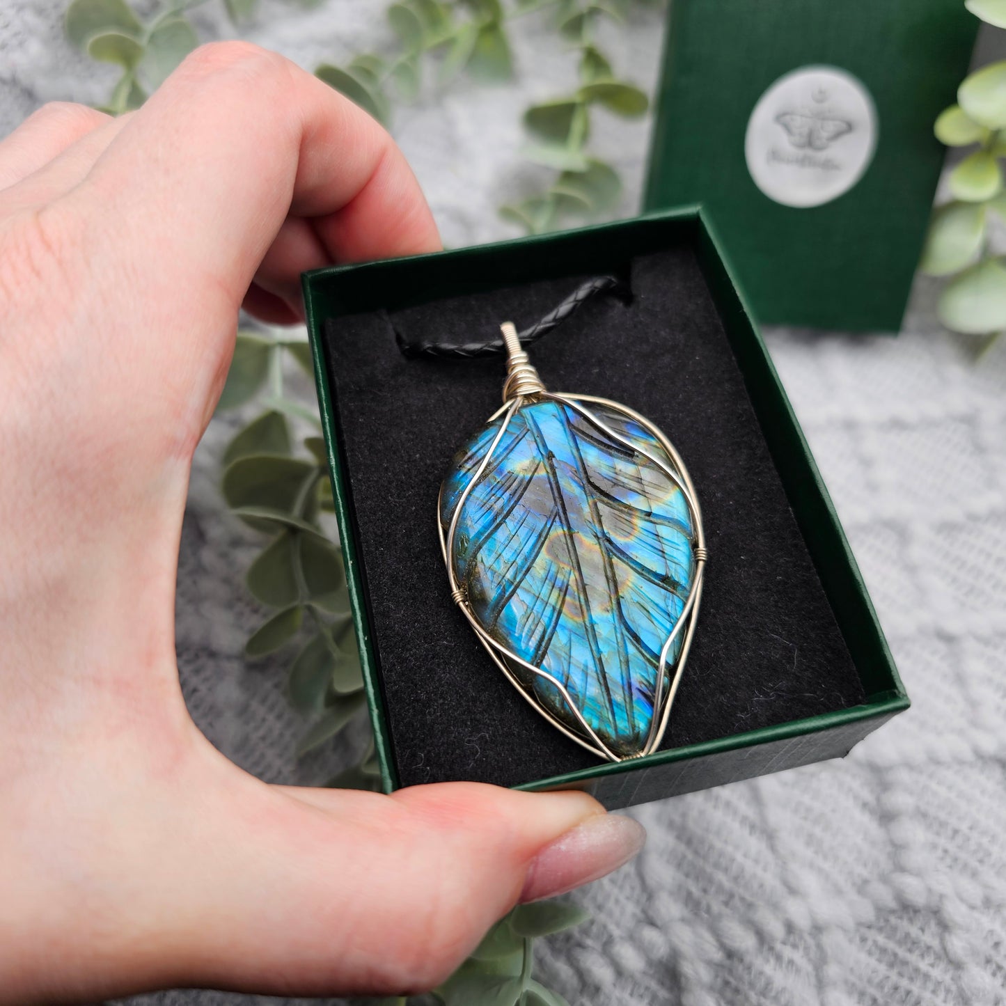 Labradorit graviert Anhänger | 925er Silber | Edelstein Halskette