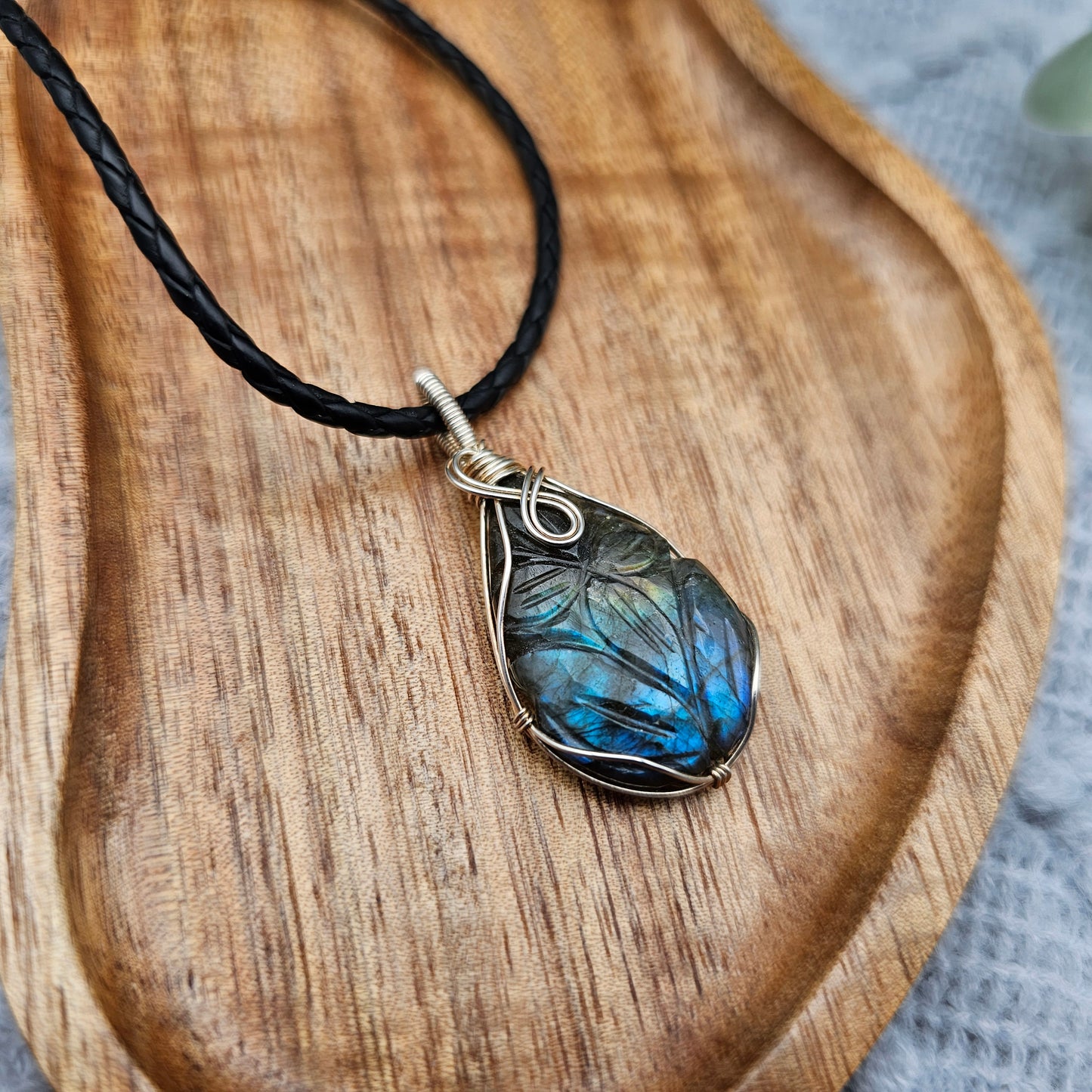 Labradorit graviert Anhänger | 925er Silber | Edelstein Halskette