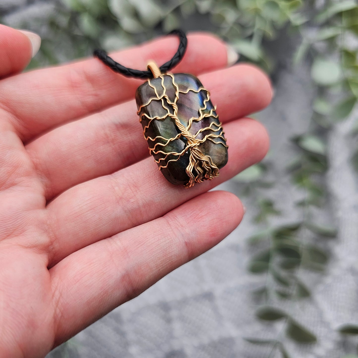 Labradorit Lebensbaum Anhänger | Schmuckdraht | Edelstein Halskette