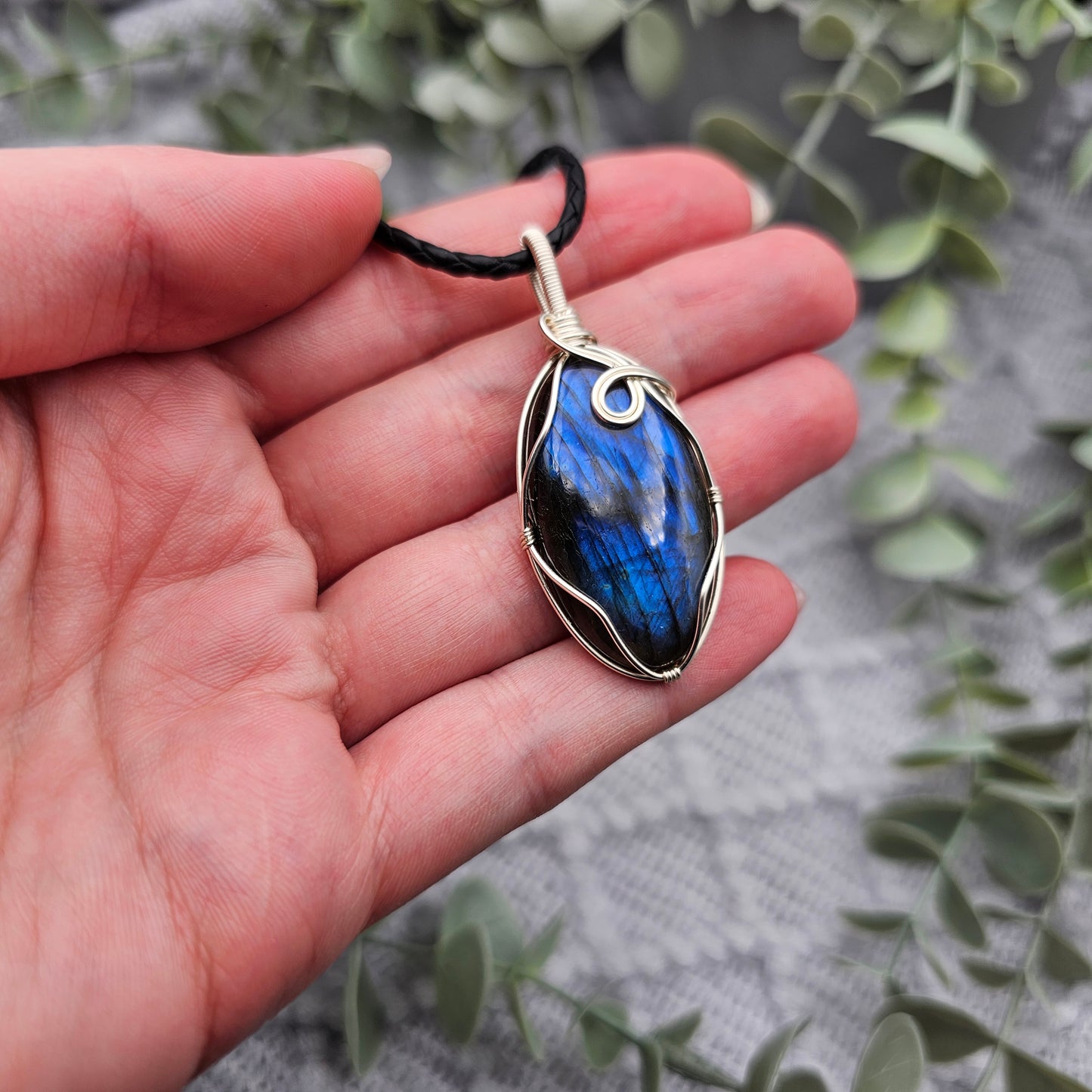 Labradorit Anhänger | Schmuckdraht | Edelstein Halskette