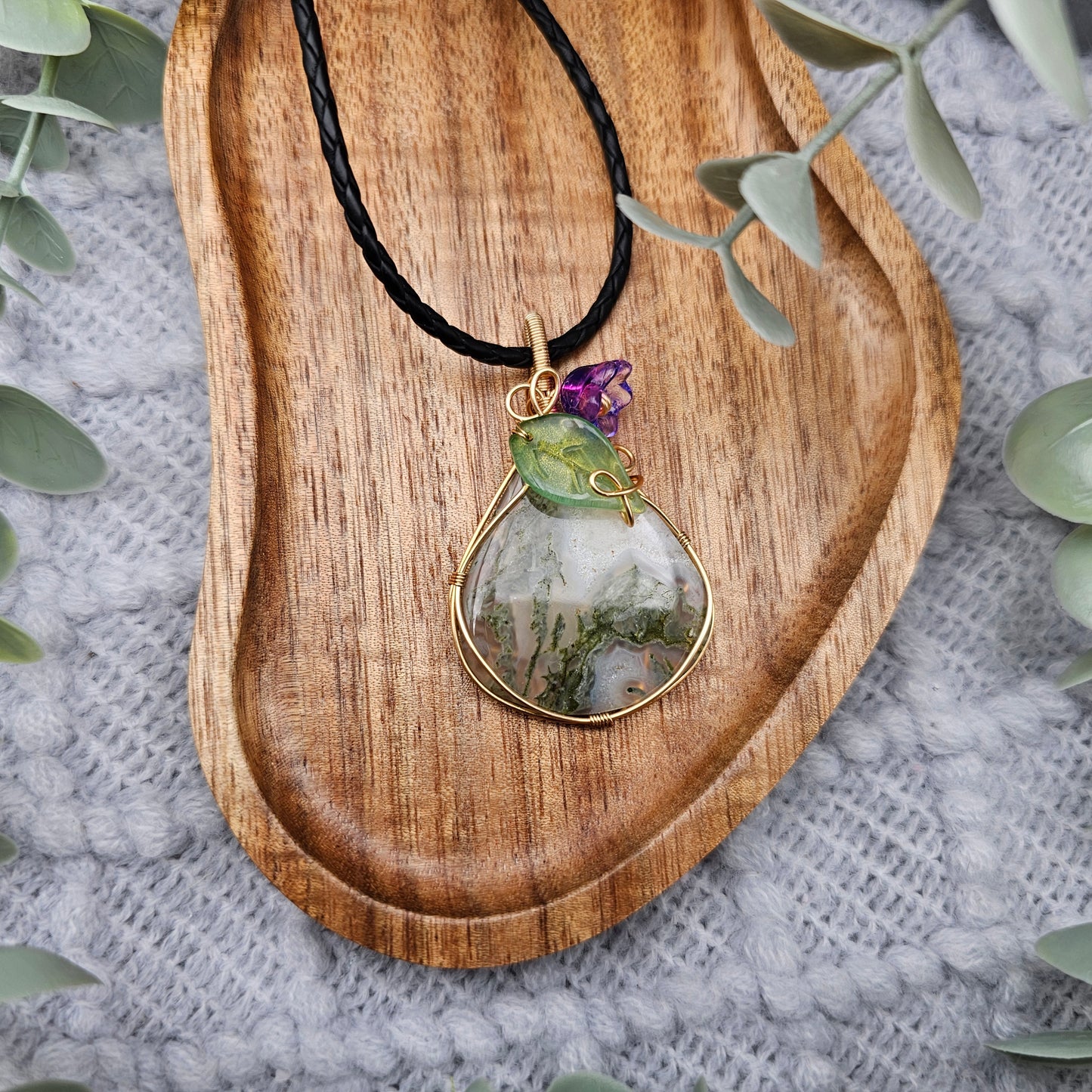 Moss Agate & Flower Pendant | Jewelry Wire | Gemstone Necklace