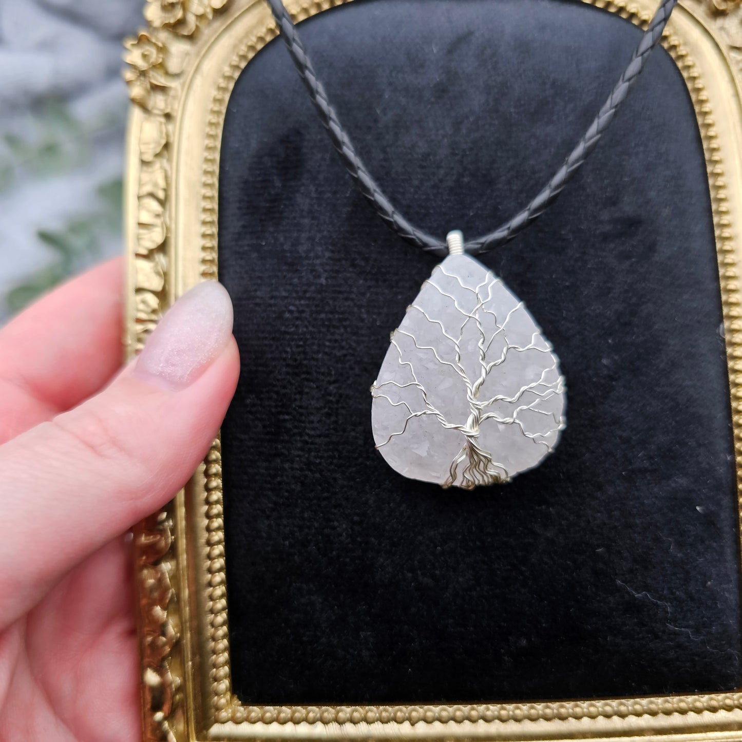 Agate Crystal Tree of Life Pendant | Jewelry Wire | Gemstone Necklace