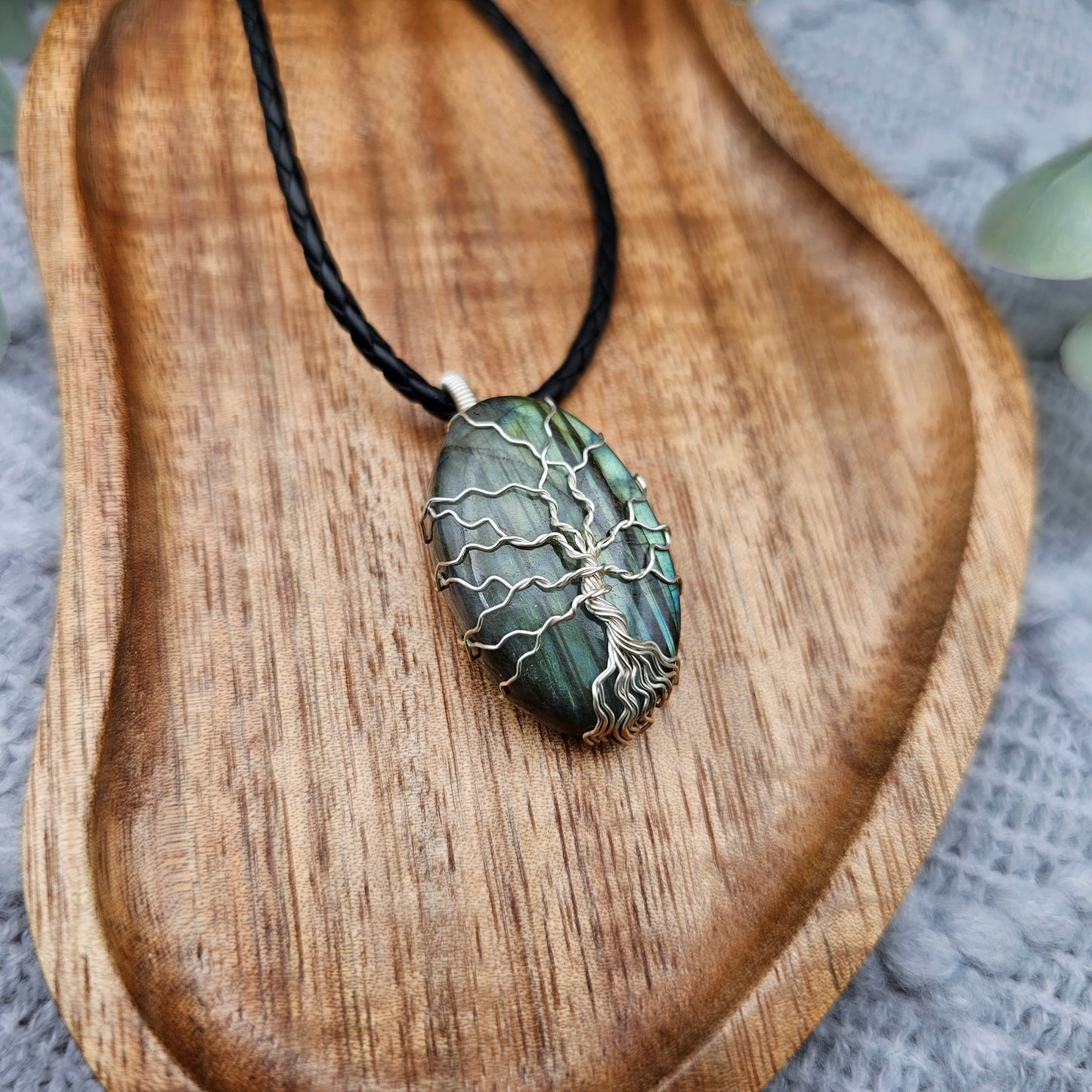 Labradorit Lebensbaum Anhänger | Schmuckdraht | Edelstein Halskette