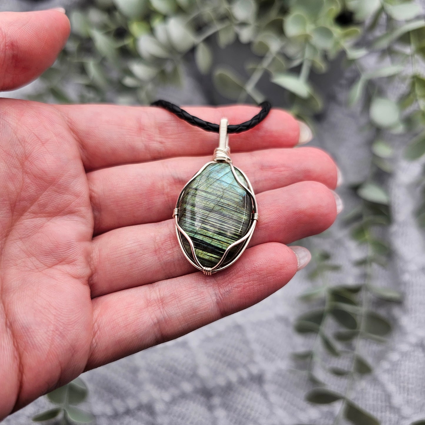 Labradorit Anhänger | Schmuckdraht | Edelstein Halskette