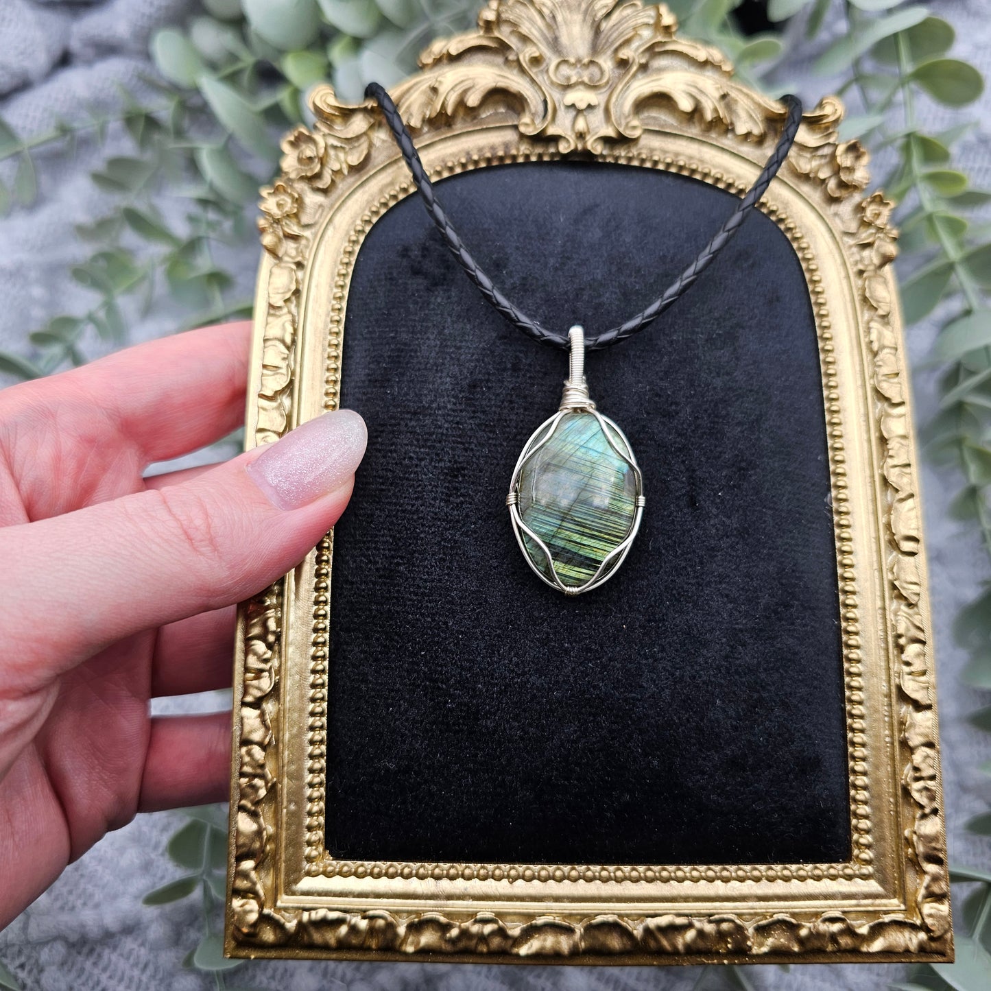 Labradorite Pendant | Jewelry Wire | Gemstone Necklace