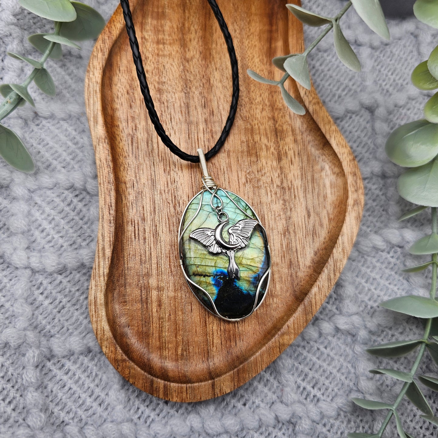 Labradorite & Moth Pendant | Jewellery Wire | Gemstone Necklace