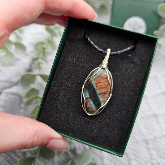 Labradorit Anhänger | Schmuckdraht | Edelstein Halskette