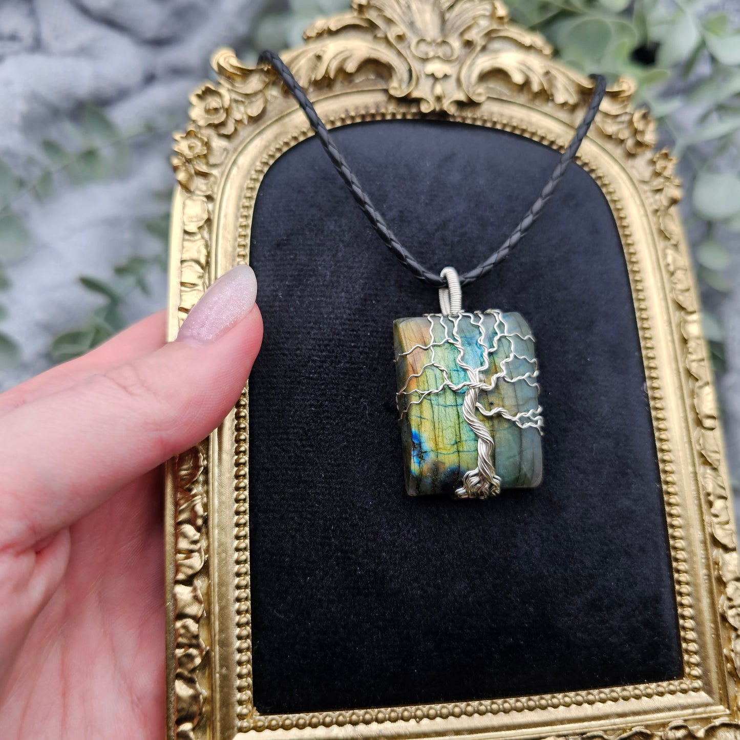 Labradorit Lebensbaum Anhänger | Schmuckdraht | Edelstein Halskette