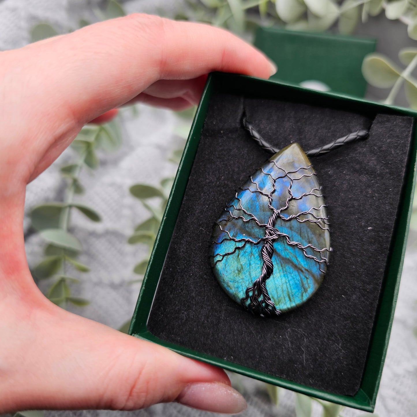 Labradorit Lebensbaum Anhänger | Schmuckdraht | Edelstein Halskette