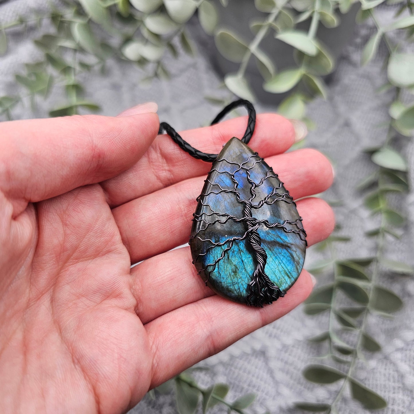 Labradorit Lebensbaum Anhänger | Schmuckdraht | Edelstein Halskette